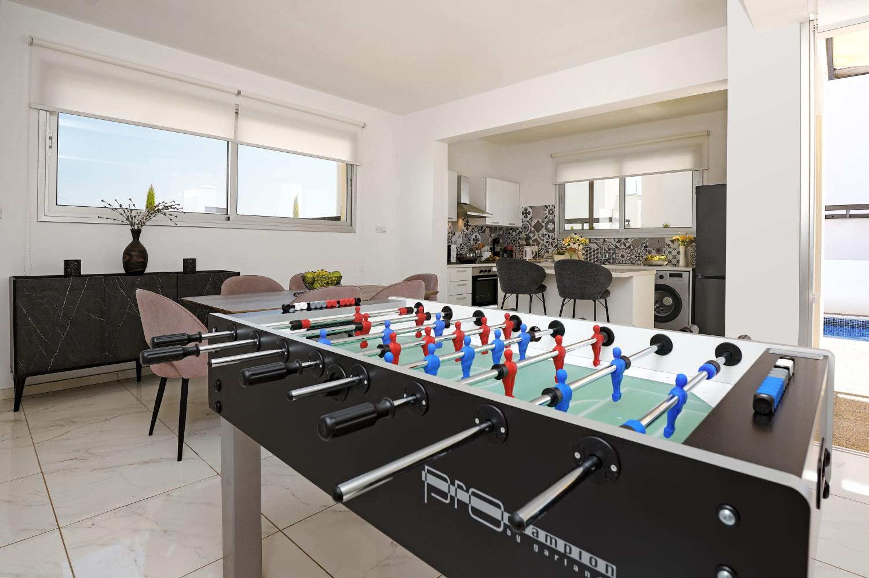 Villa Rosaleen - Ayia Napa Resort Center