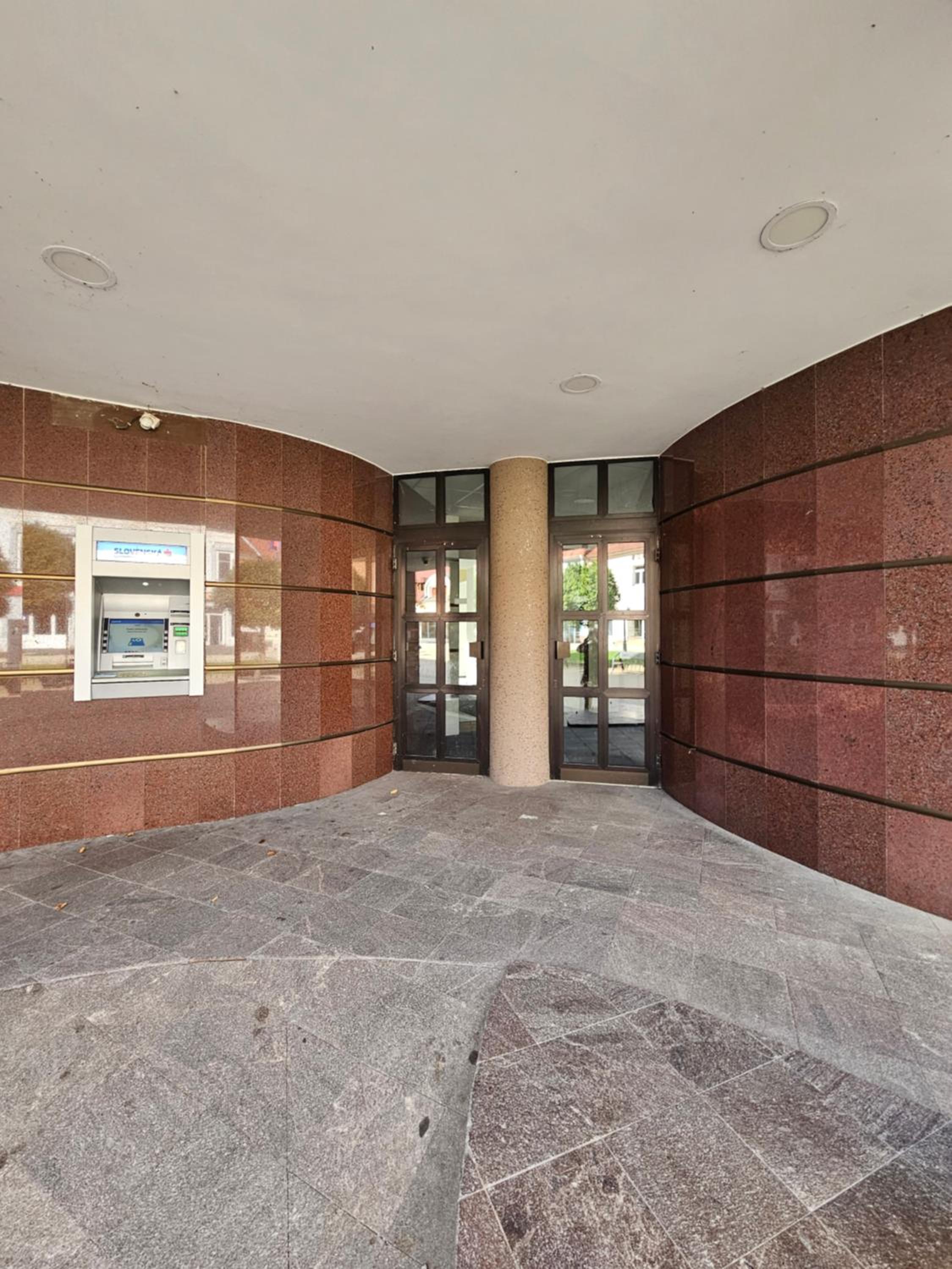 Luxury Central Square Apartment