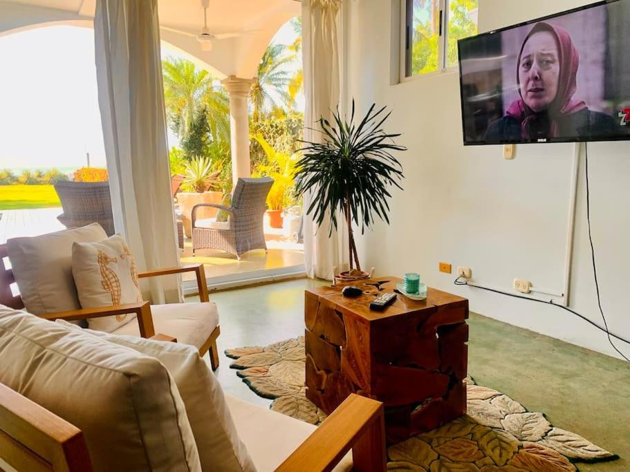 Gorgeous Beachfront Home in Playa Potrero