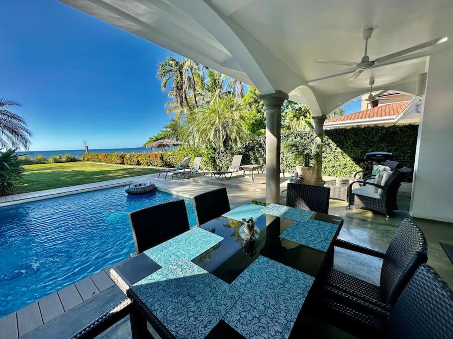 Gorgeous Beachfront Home in Playa Potrero
