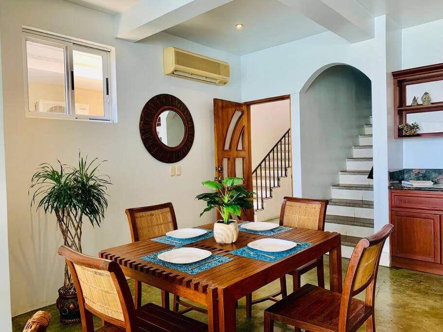 Gorgeous Beachfront Home in Playa Potrero