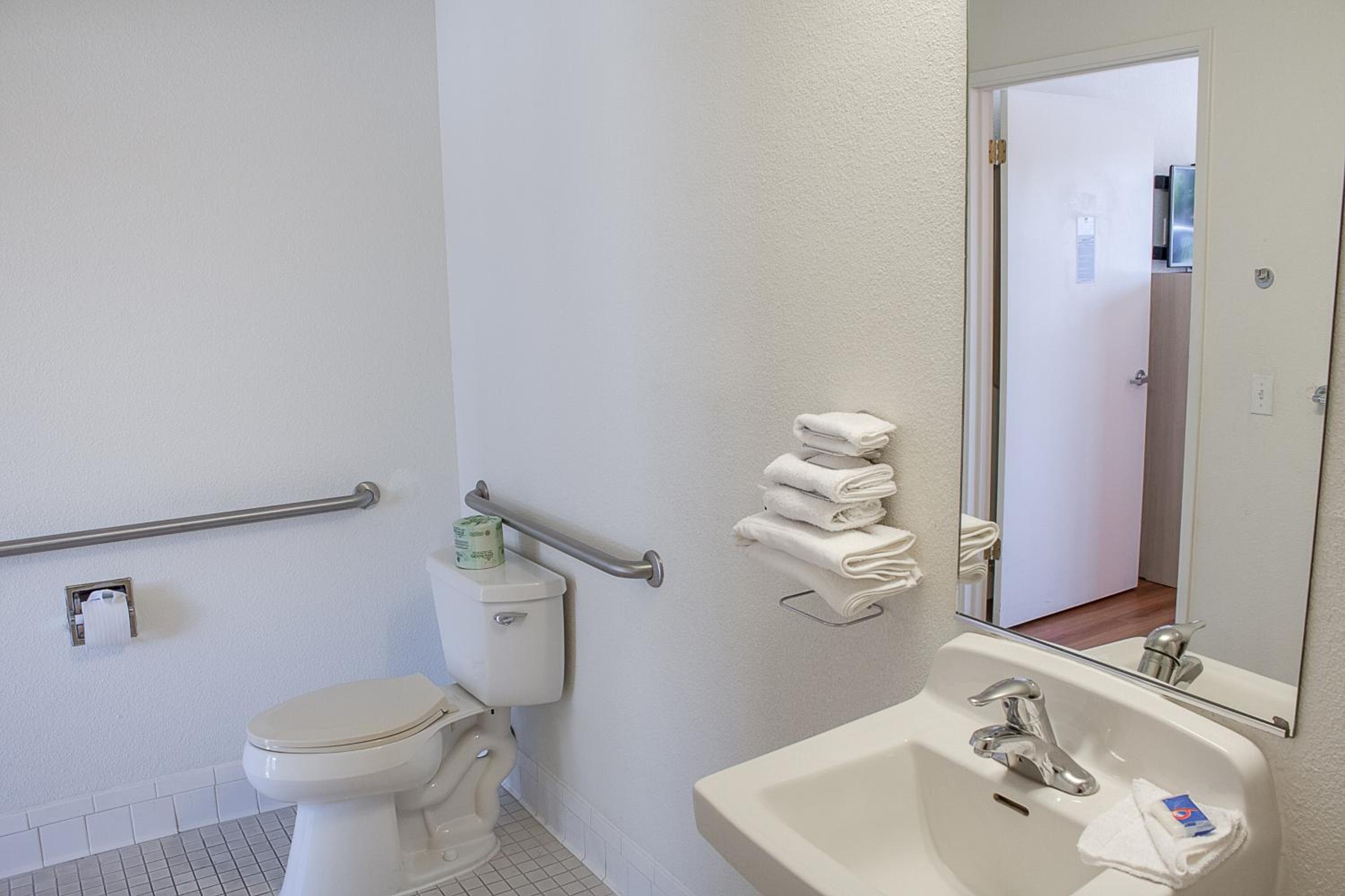 Motel 6-Ukiah, CA