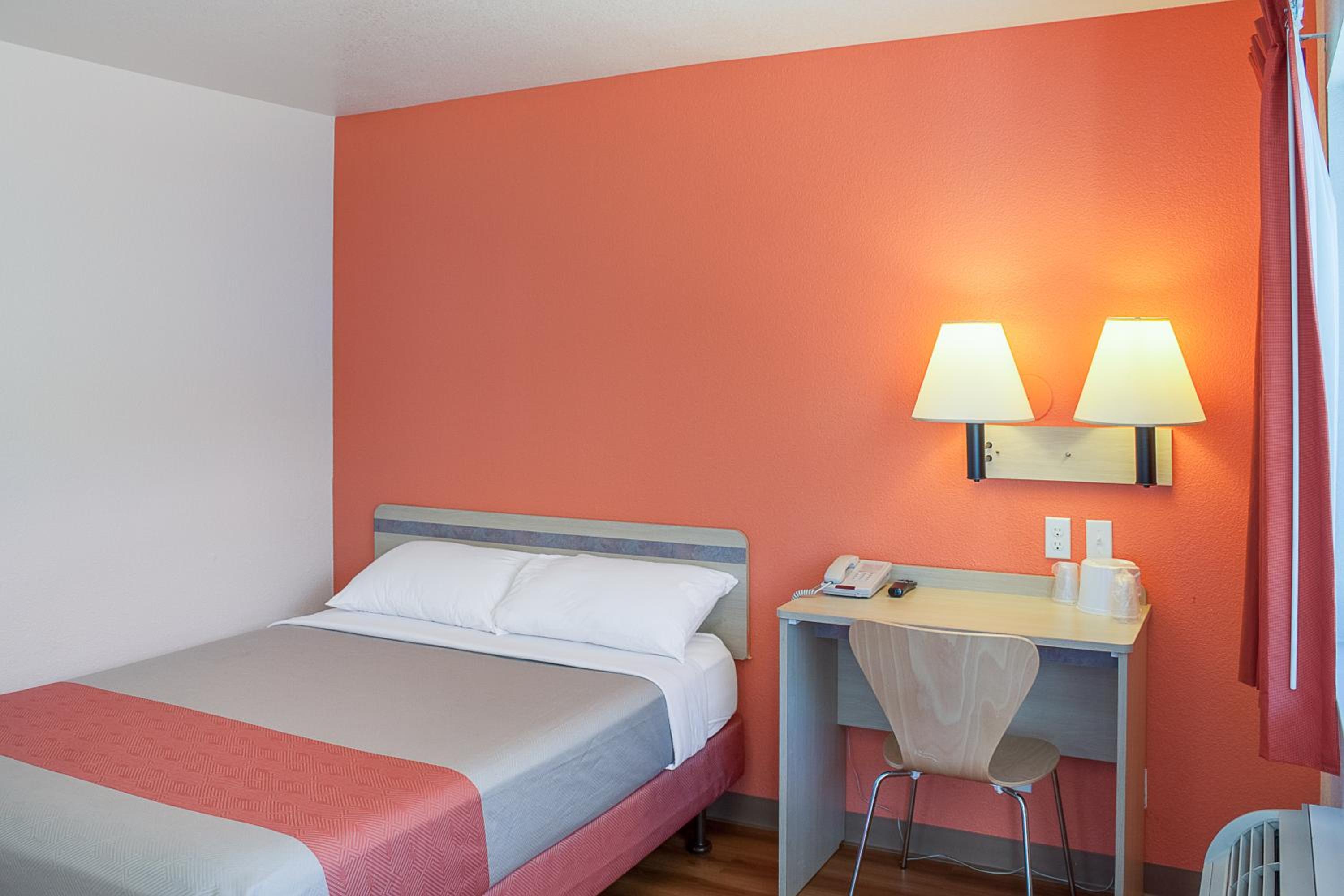 Motel 6-Ukiah, CA