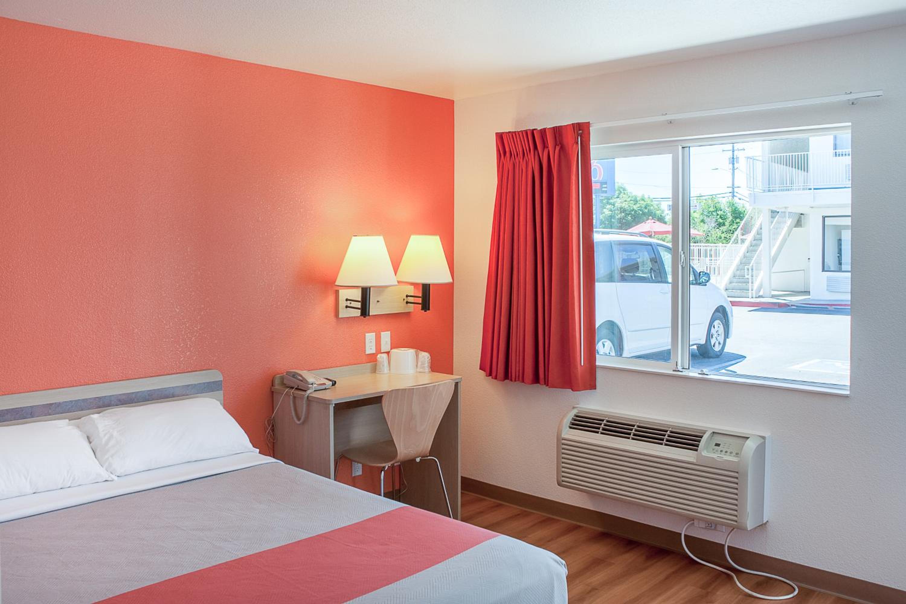 Motel 6-Ukiah, CA
