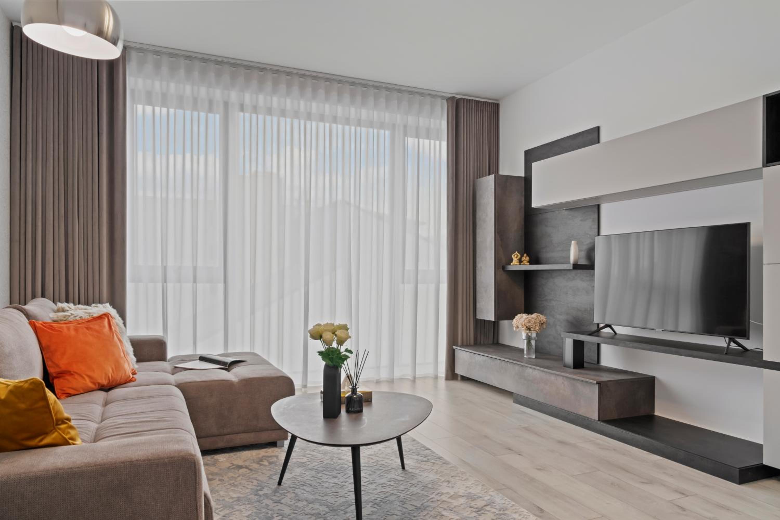 Win Herastrau Apartments view 4