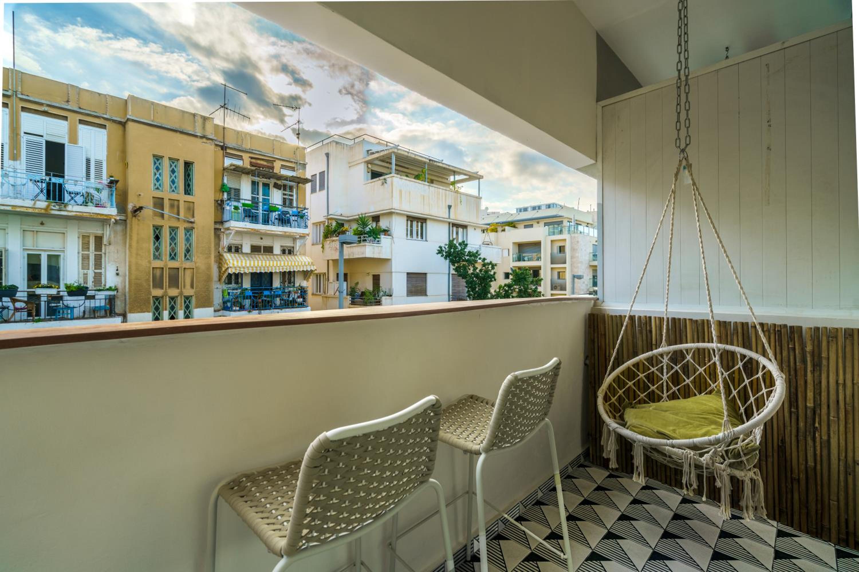 Nabi Yona Apartments