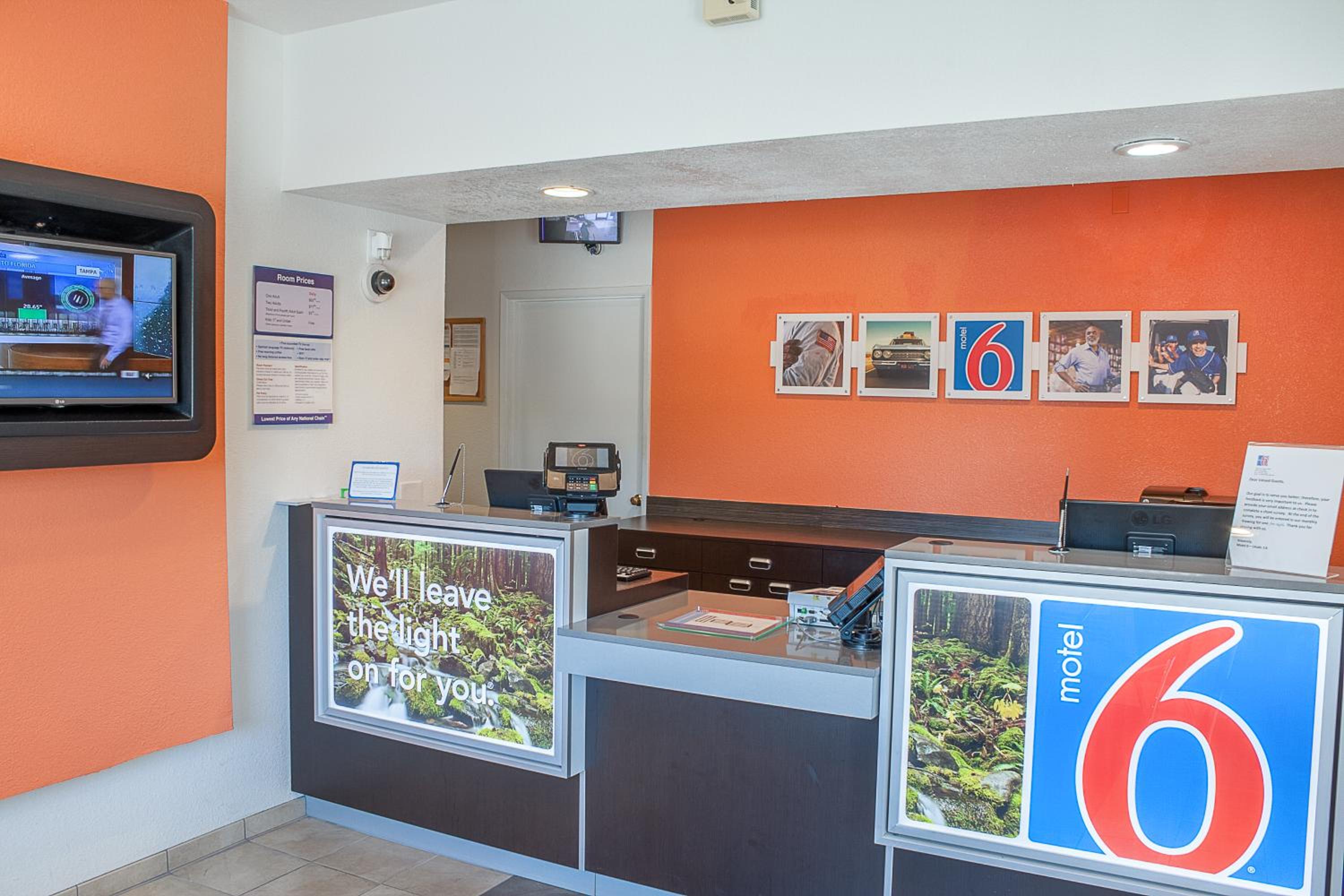 Motel 6-Ukiah, CA