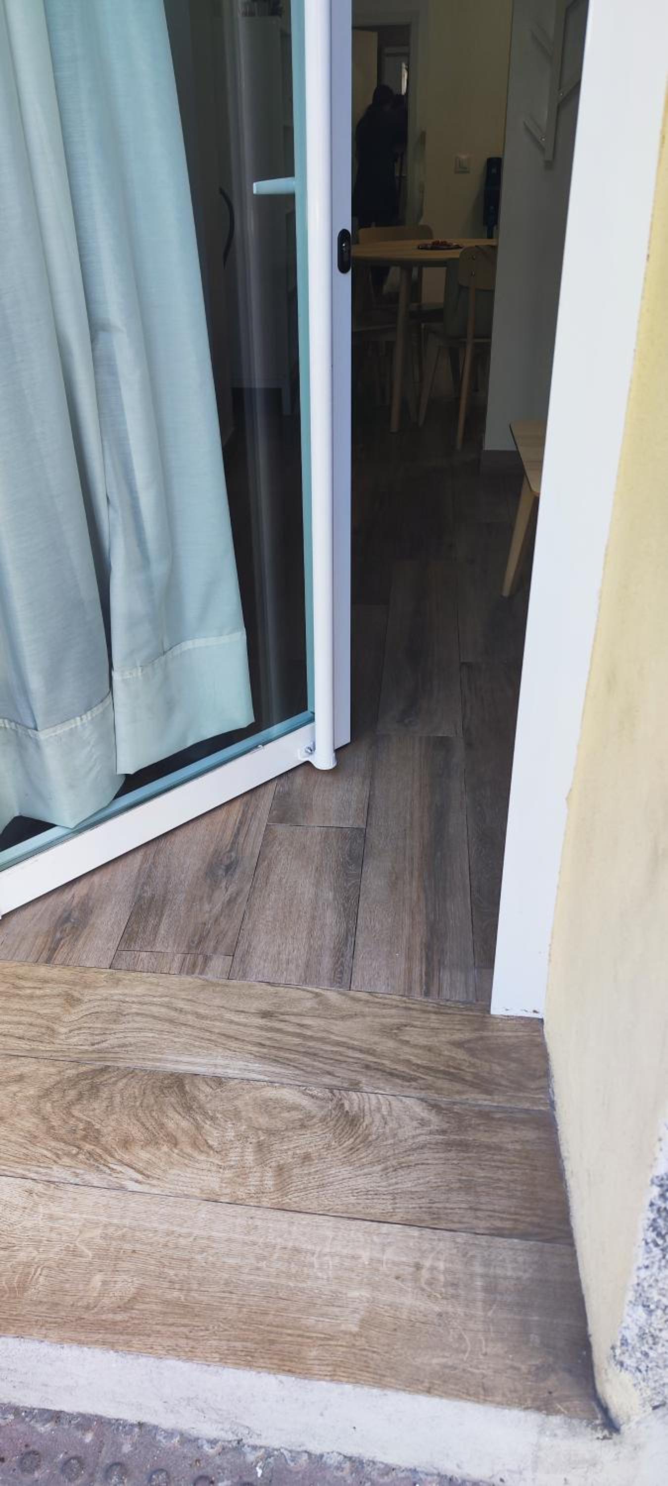 Apartamento entero Junto a Cuatro Caminos con licencia del Ayto de Madrid
