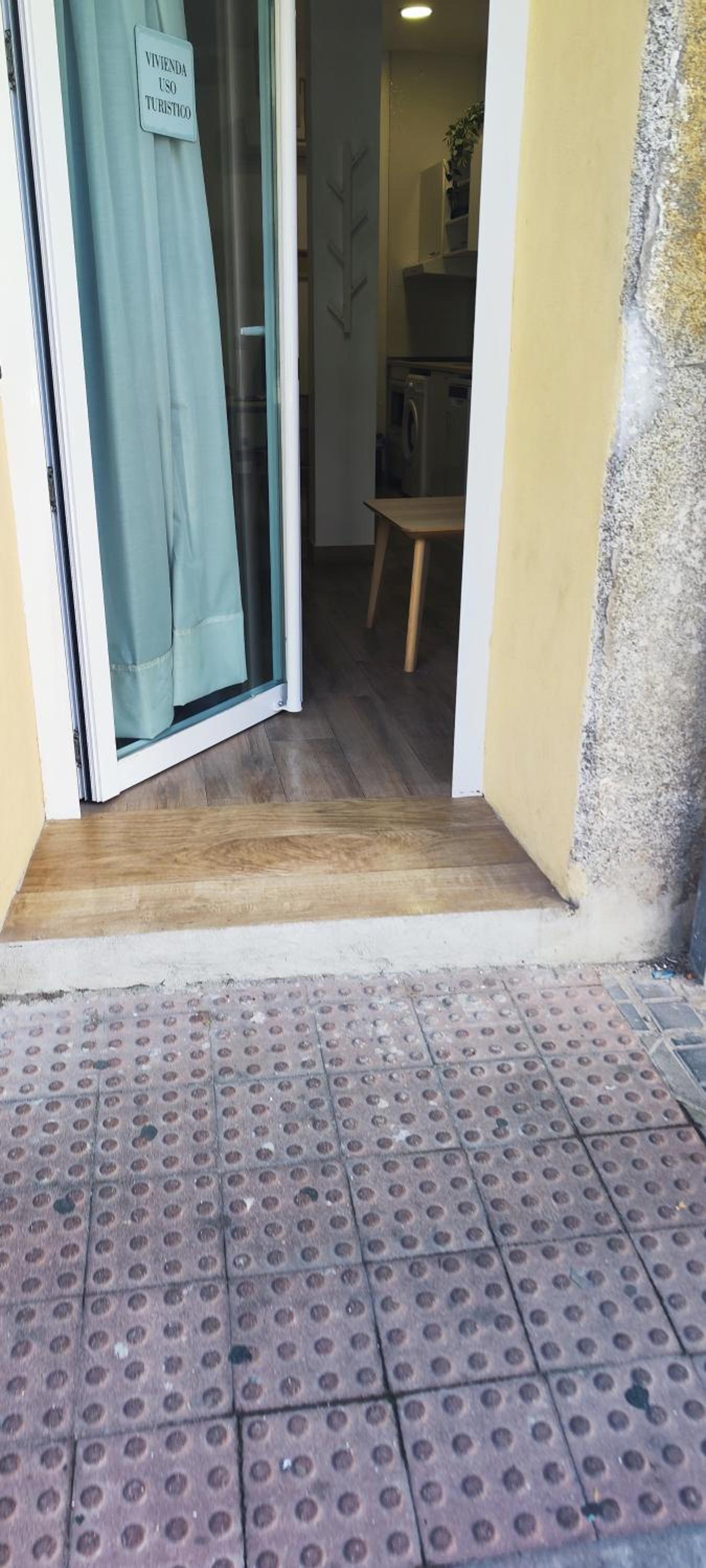 Apartamento entero Junto a Cuatro Caminos con licencia del Ayto de Madrid
