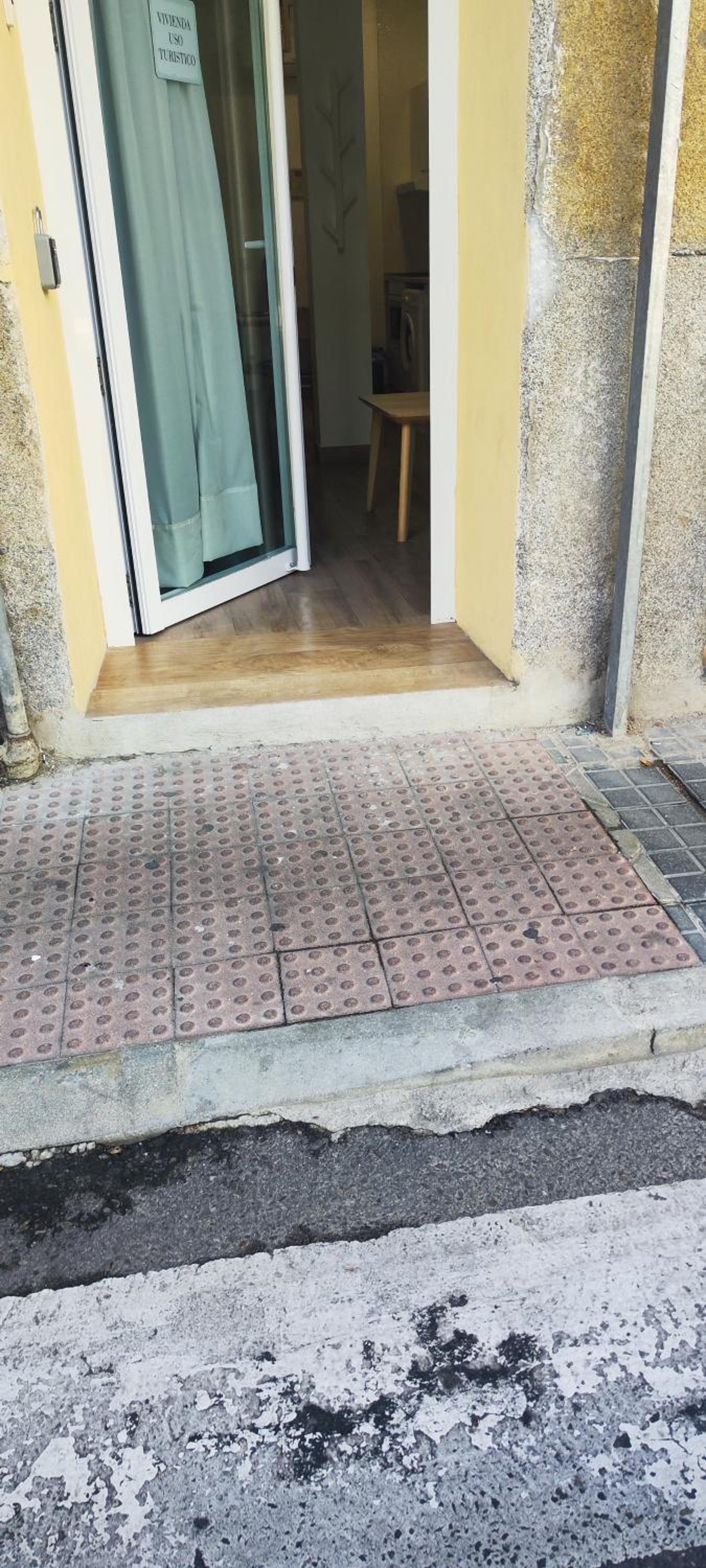 Apartamento entero Junto a Cuatro Caminos con licencia del Ayto de Madrid