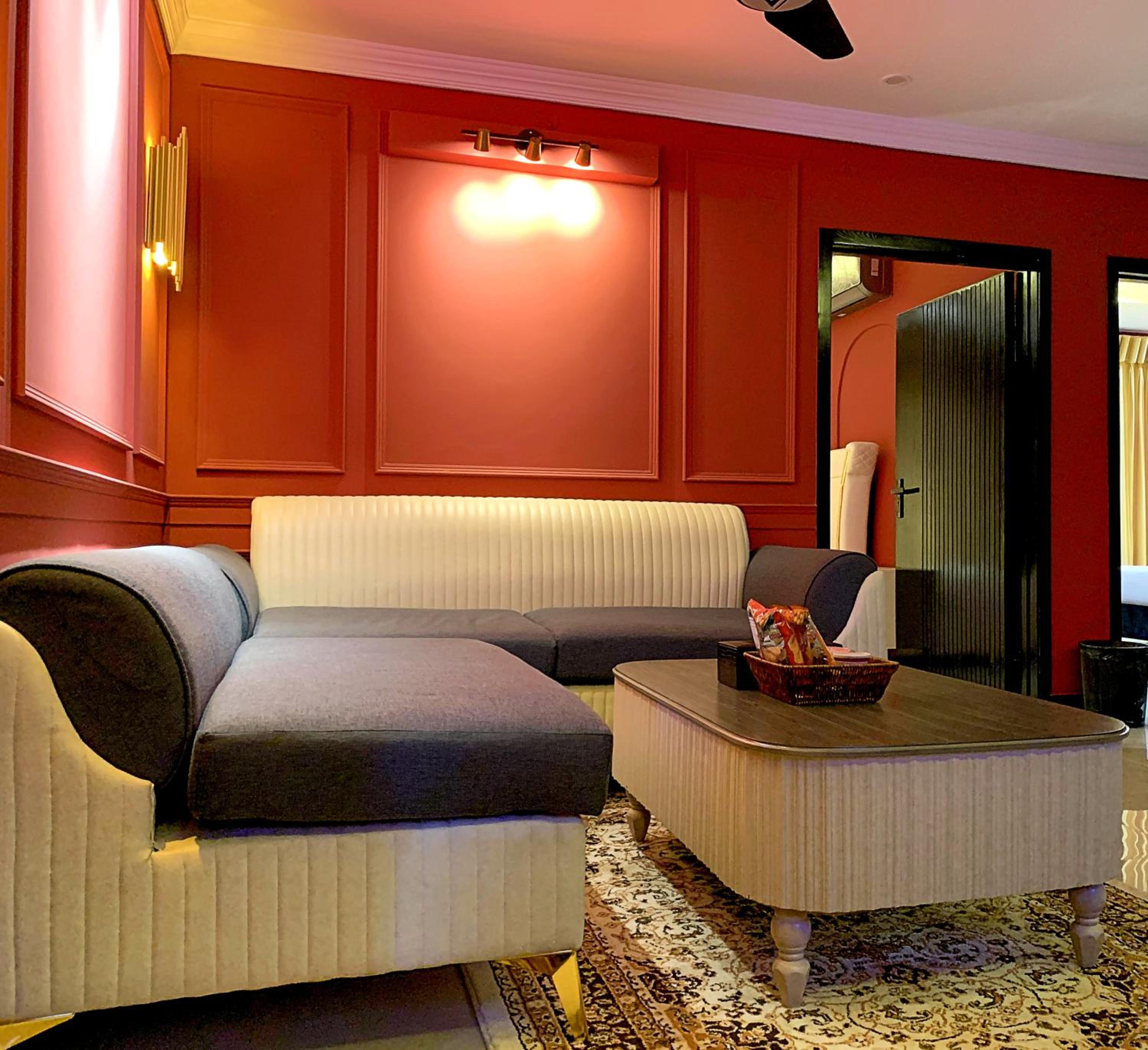 Regal Suite by StayMehman