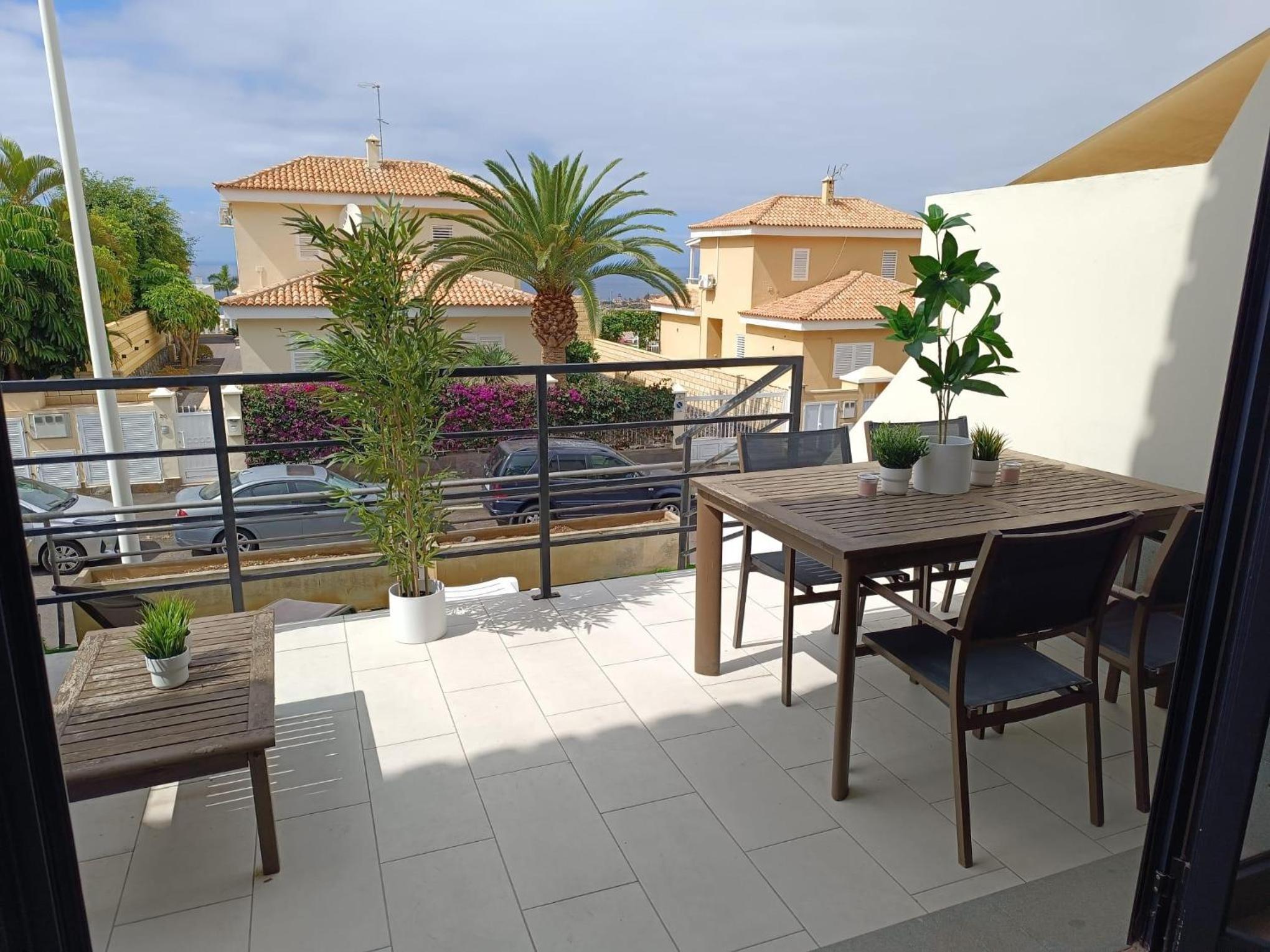 Villa-CostaAdeje-3BR-Balcony-WiFi-Parking
