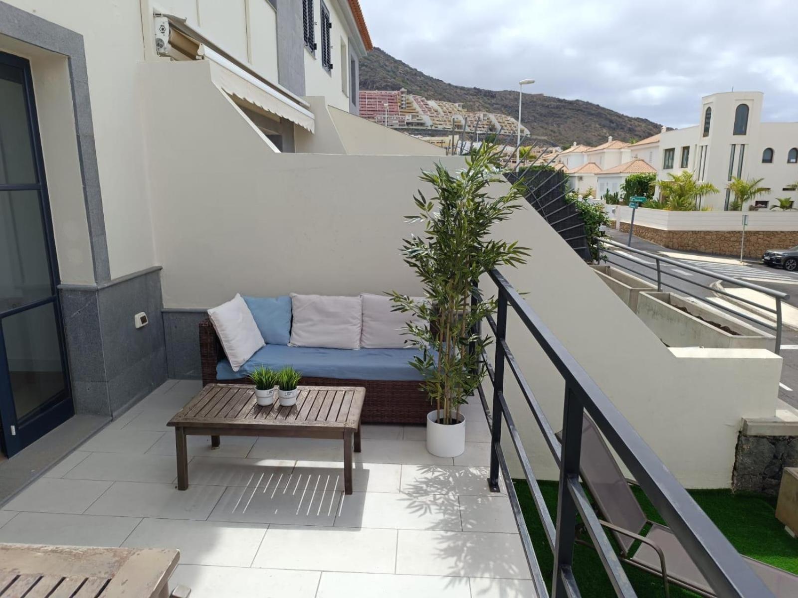 Villa-CostaAdeje-3BR-Balcony-WiFi-Parking