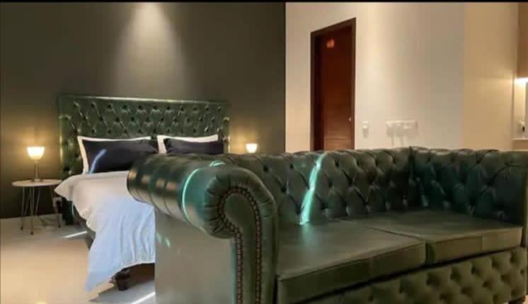 Modern Studio Apartment with GYM&POOL view 5