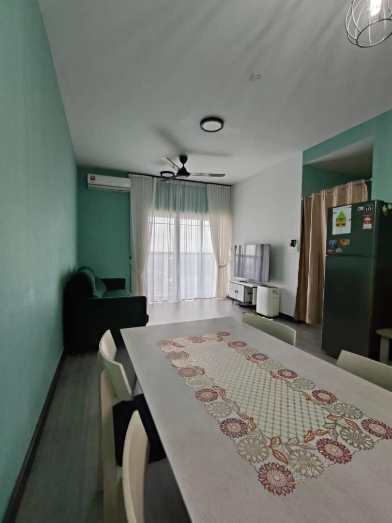 Delta2407 Alanis Tripple A Suite near KUL Airport photo 3