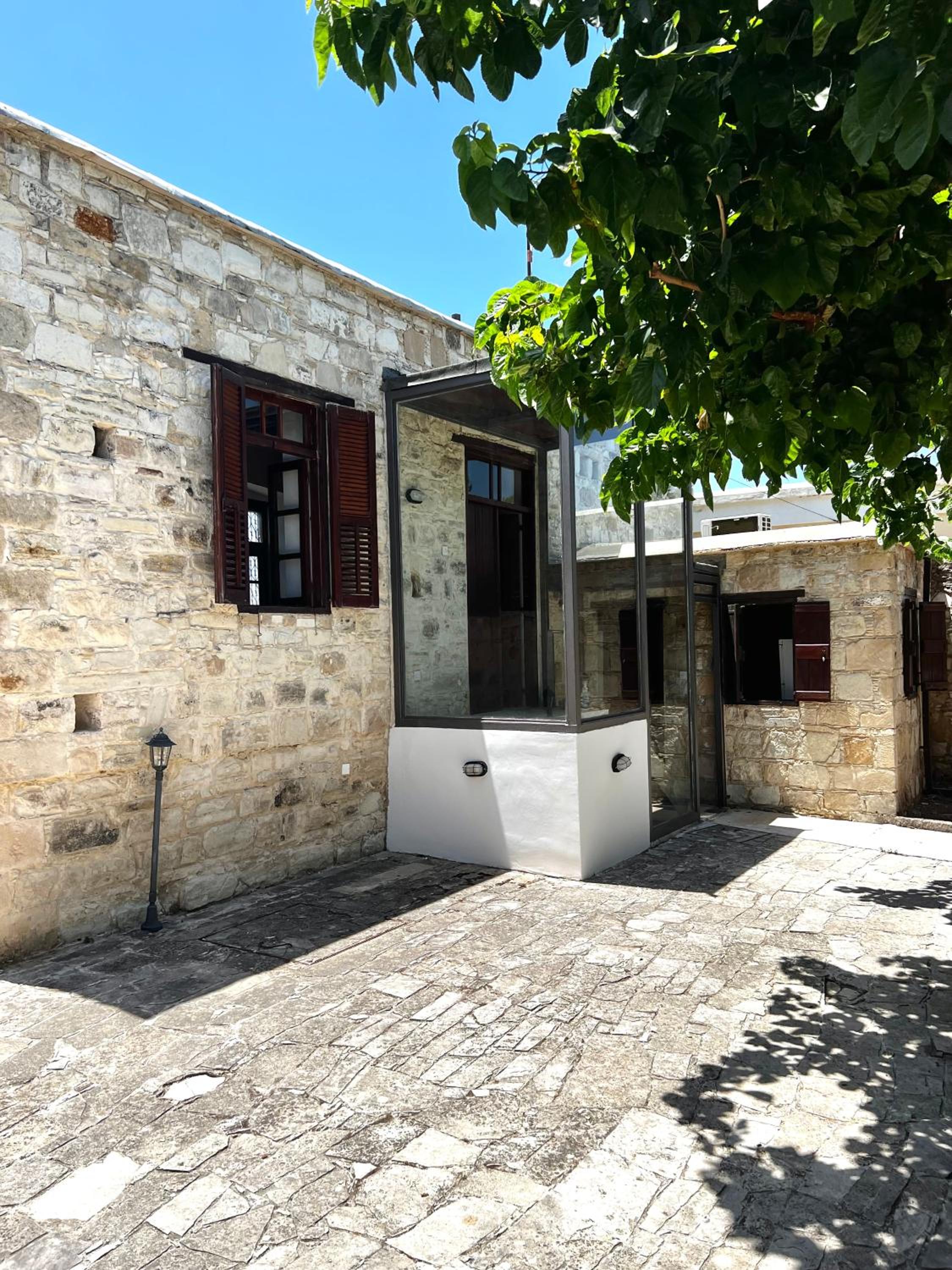 Kaizer Suites