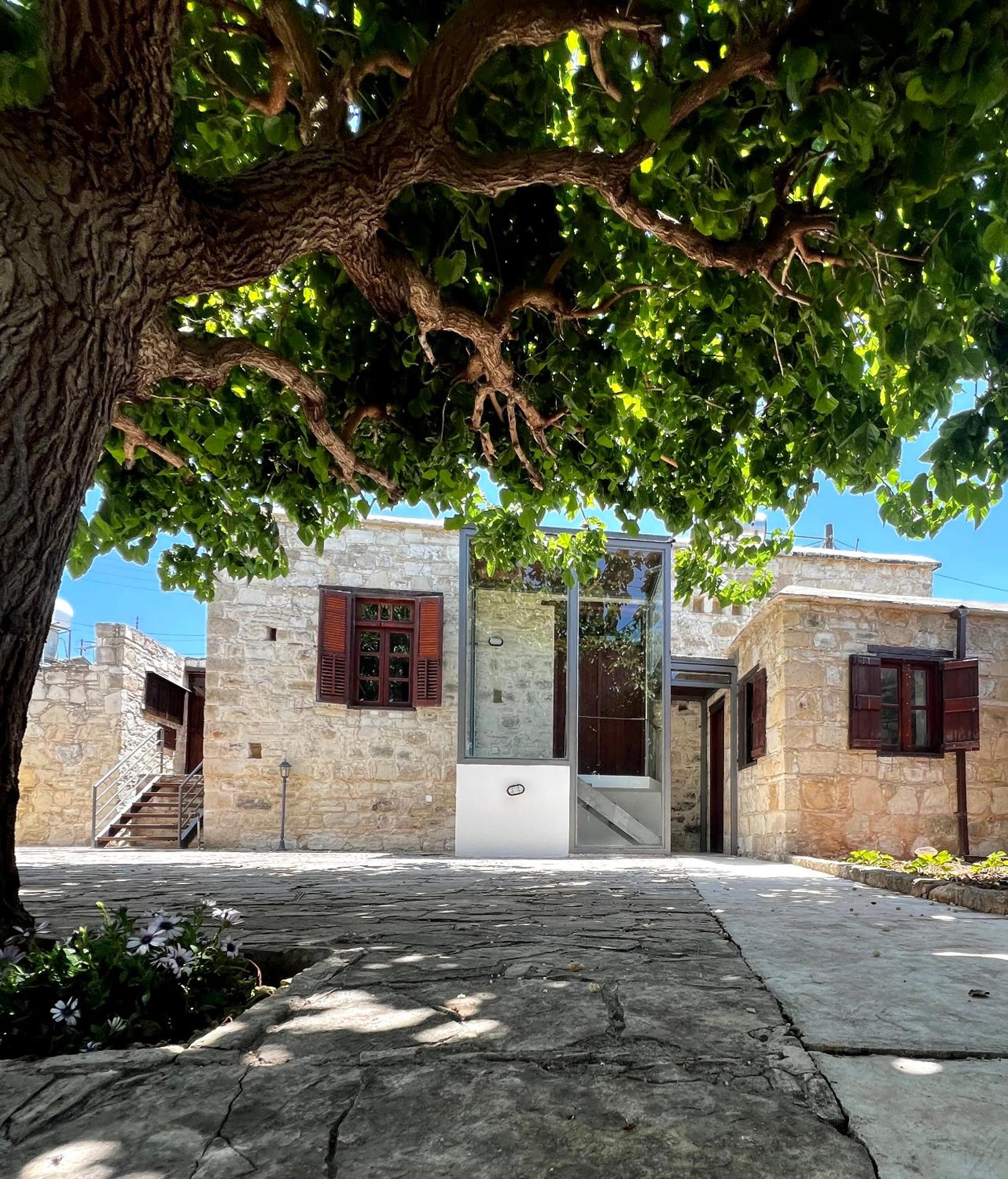 Kaizer Suites