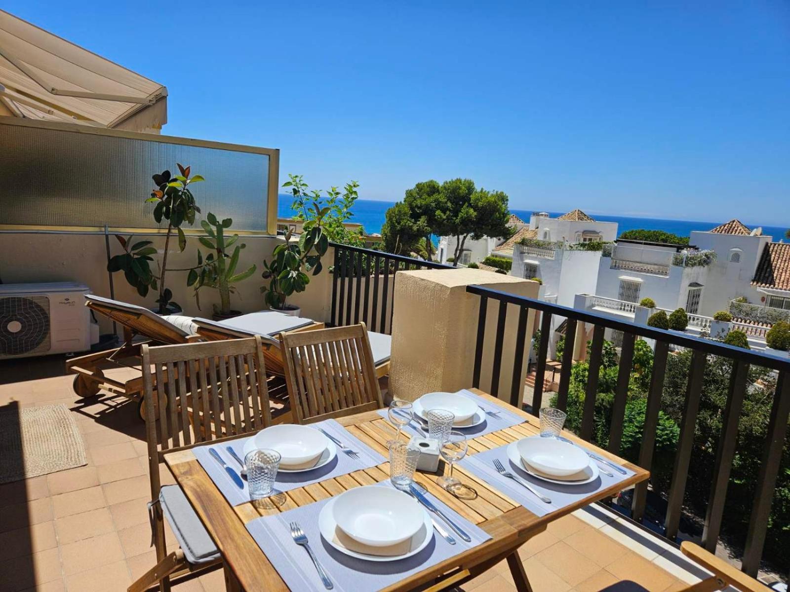 SEA VIEW PENTHOUSE studio ROMANA PLAYA Elviria Marbella