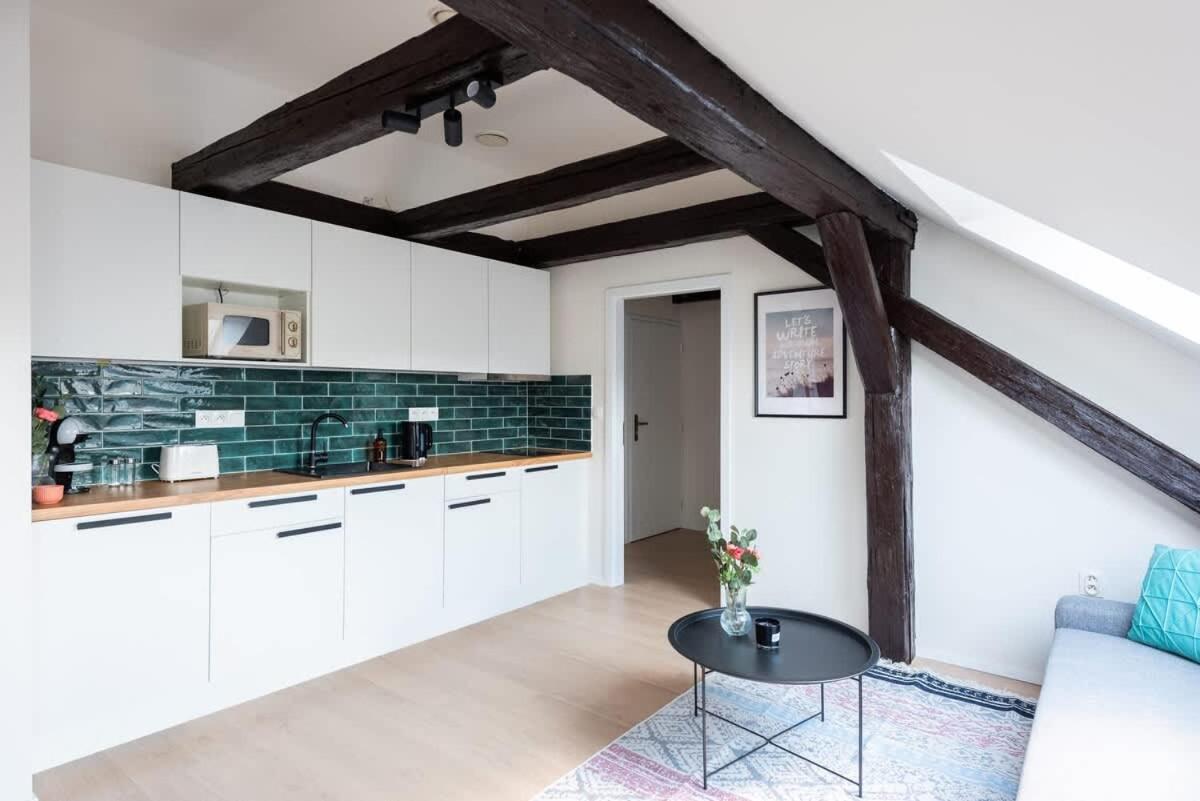Under the Beams - Designer Prague Old Town Loft