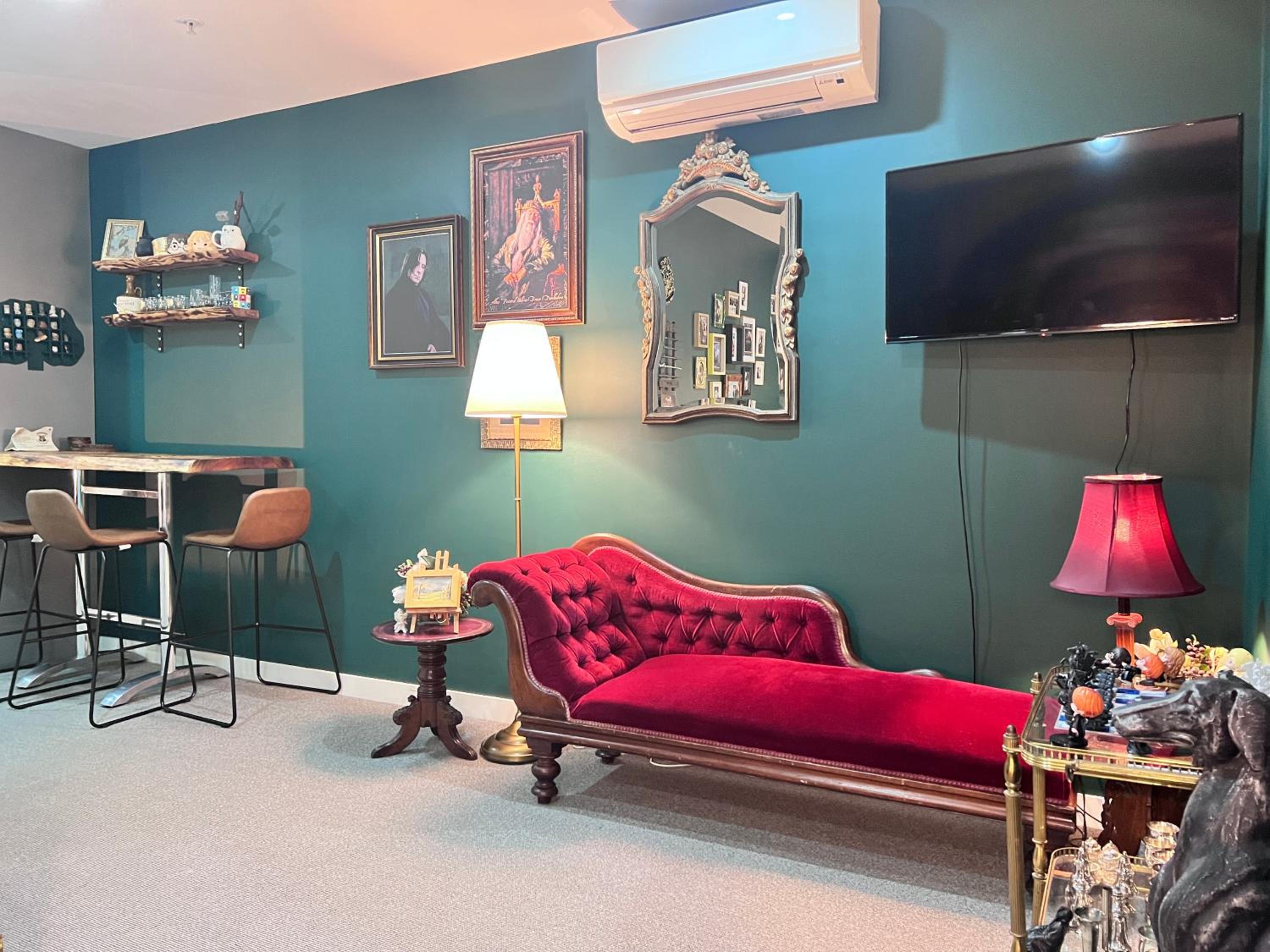 Harry Potter theme apartment Enchanted retreat