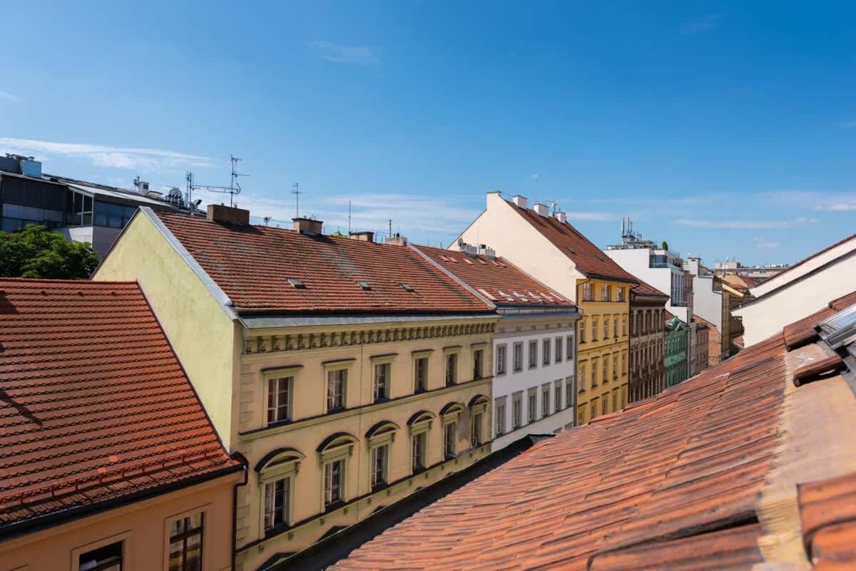 Under the Beams - Designer Prague Old Town Loft