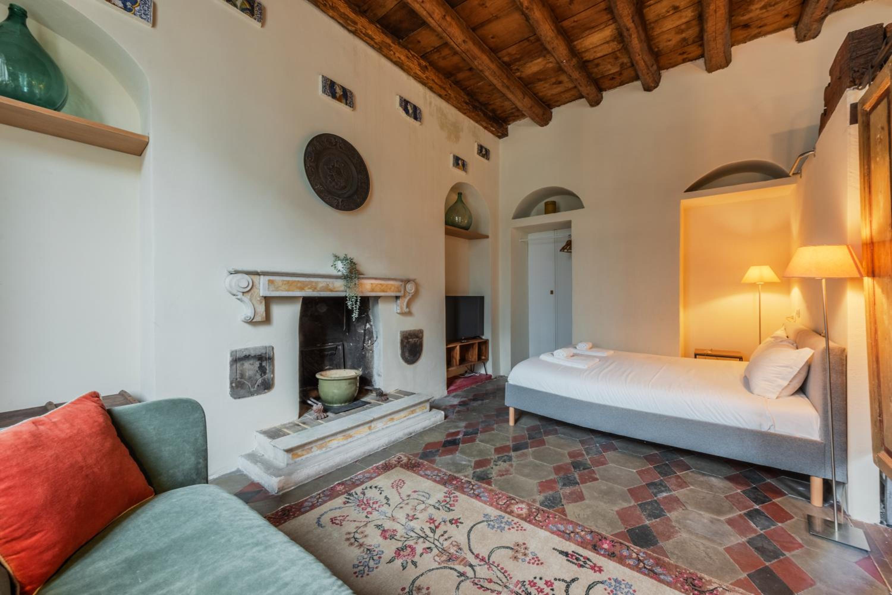 EasyTopStay - Porta Garibaldi Antique Charm