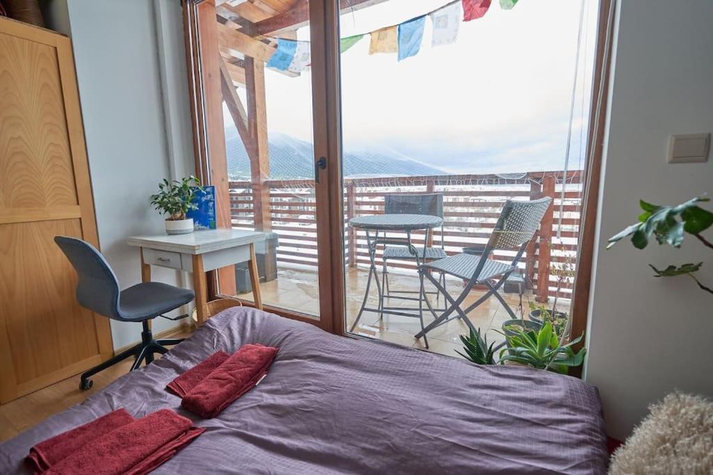 Panoramic 2 Bedroom Cabin Retreat Japanese Style