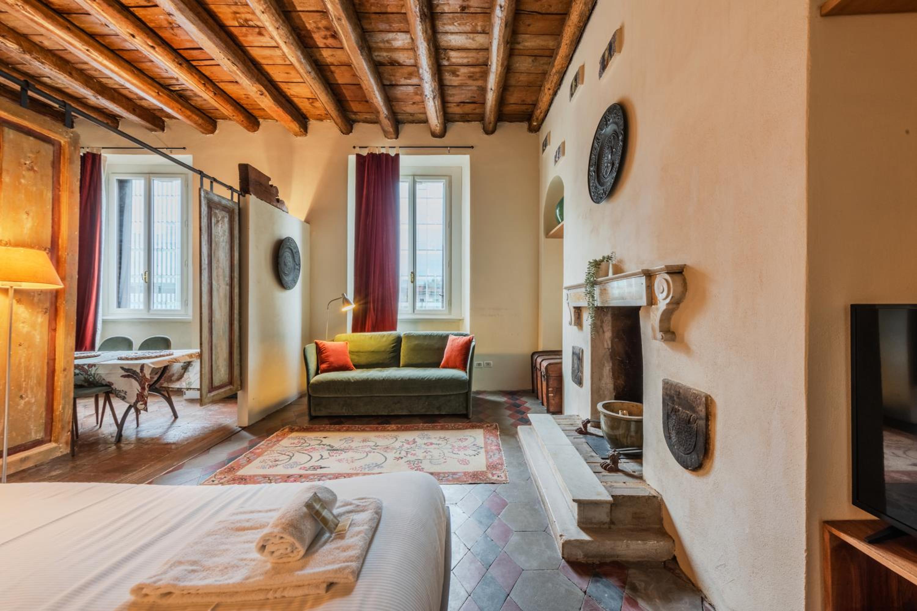 EasyTopStay - Porta Garibaldi Antique Charm