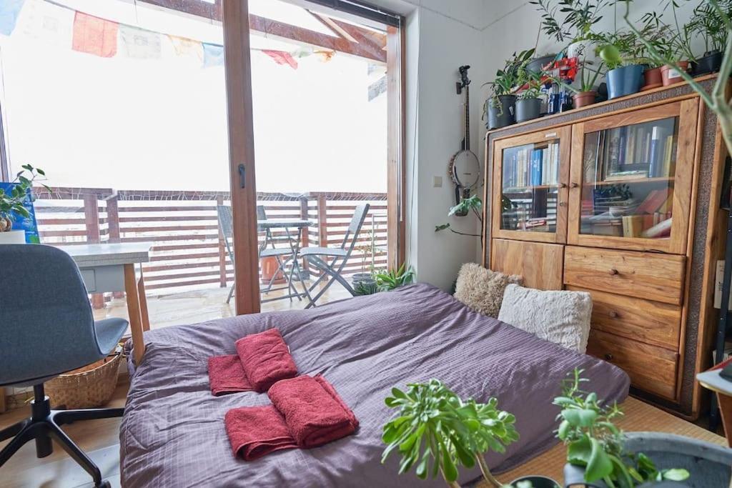 Panoramic 2 Bedroom Cabin Retreat Japanese Style