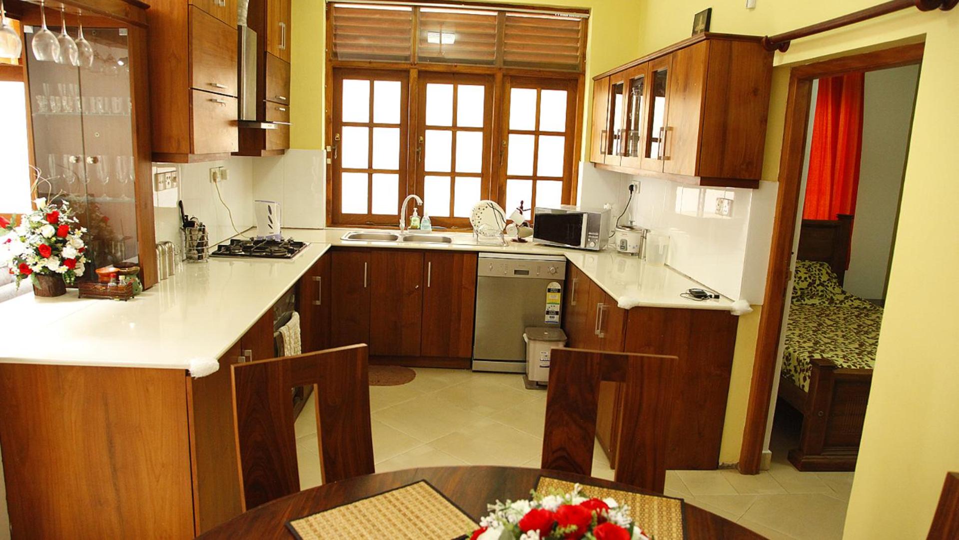 Holiday Full Time Moratuwa view 3