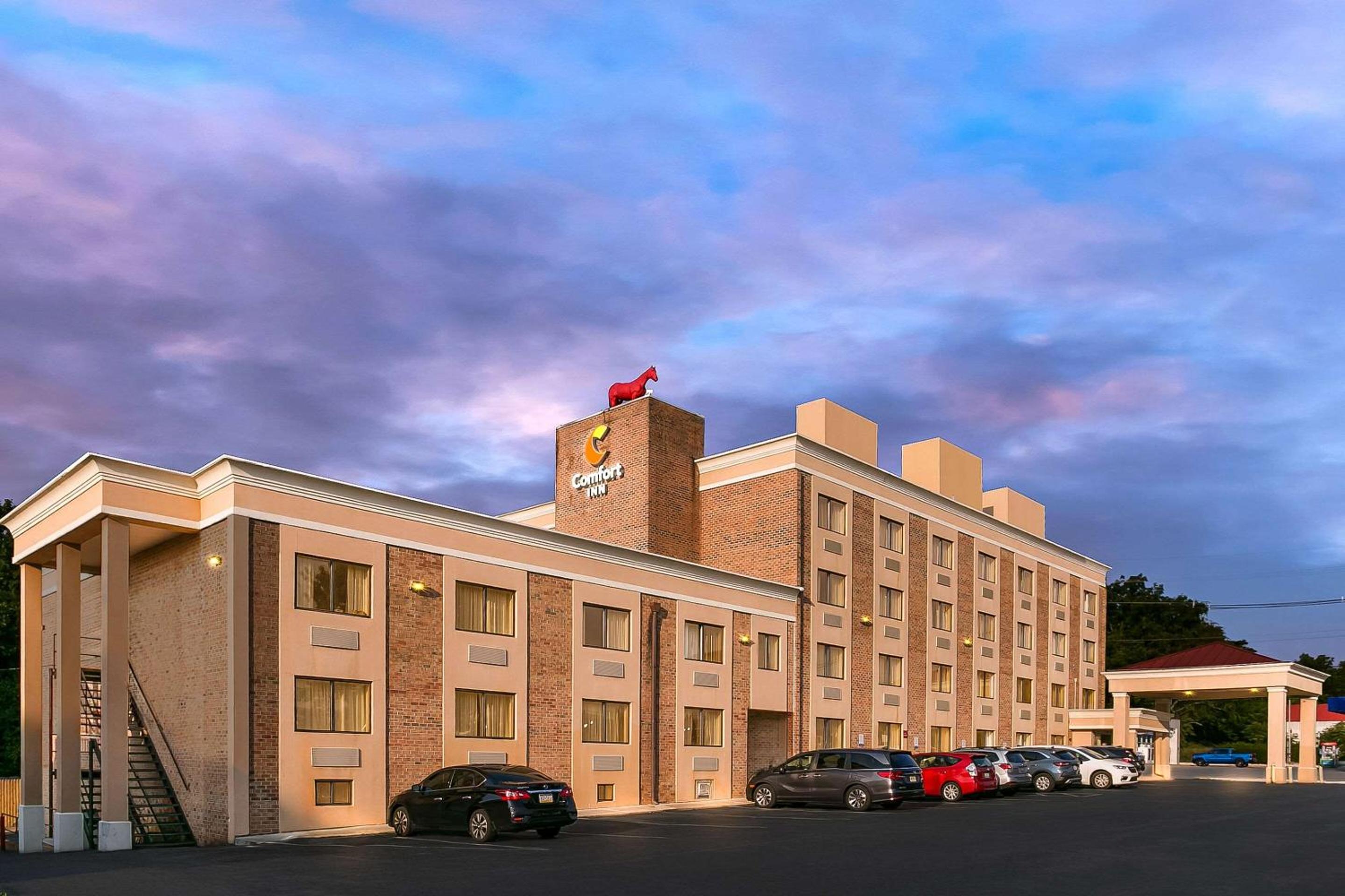 Comfort Inn Red Horse Frederick view 2