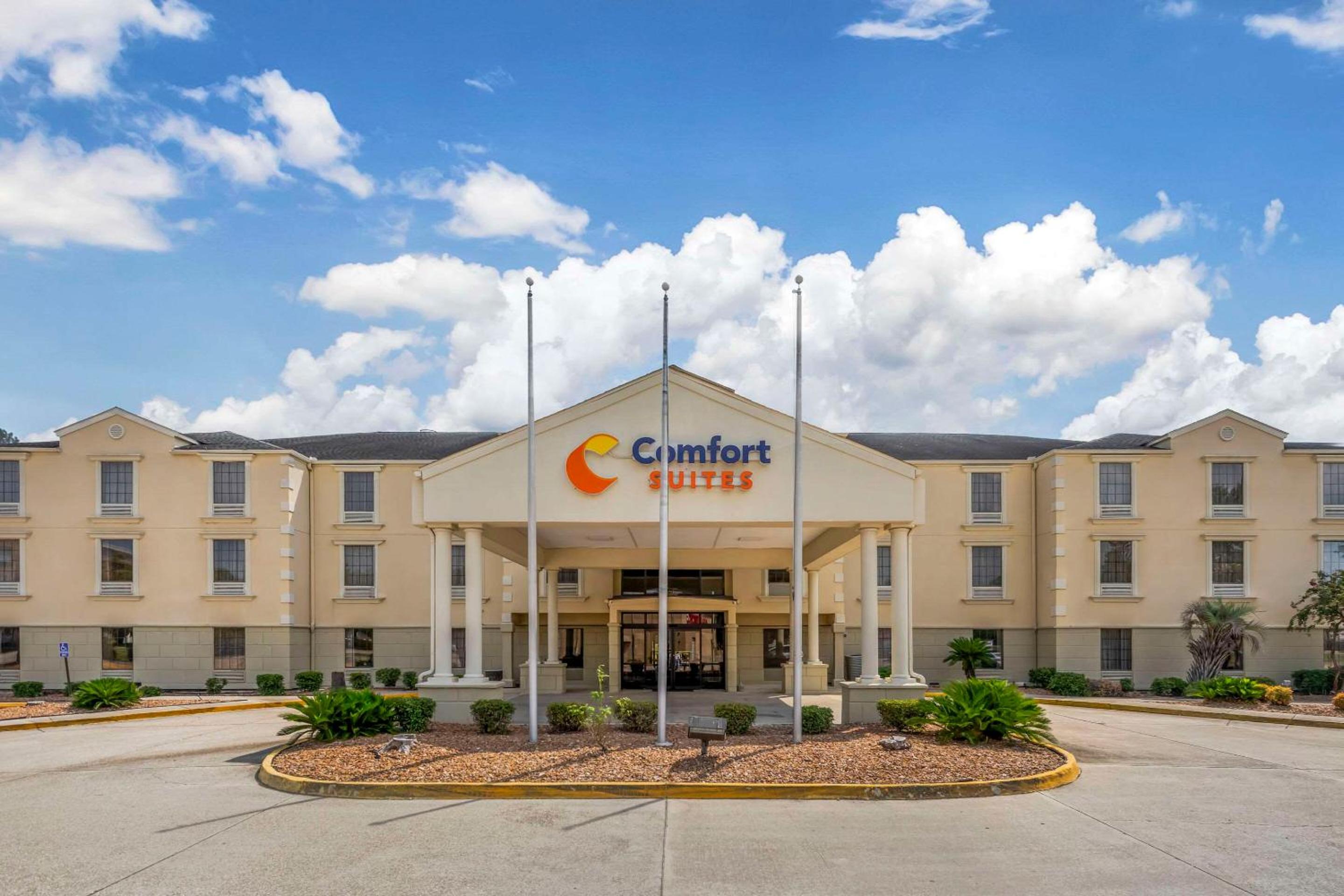 Hotel Comfort Suites Port Allen - Baton Rouge - Image 1