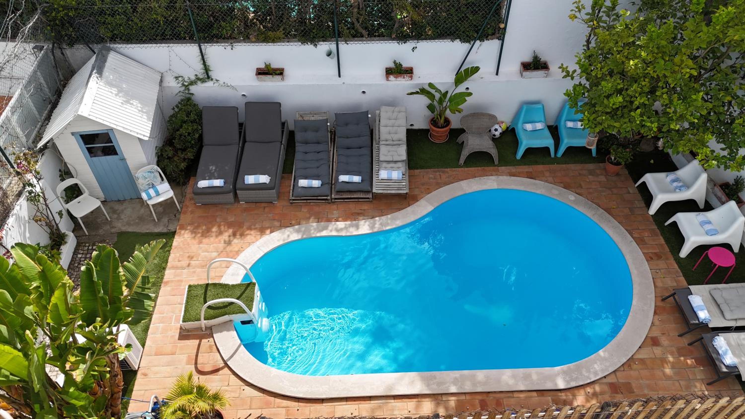 Lx Villa -10m to downtown up to14 ppl,heatable pool and lift view 2
