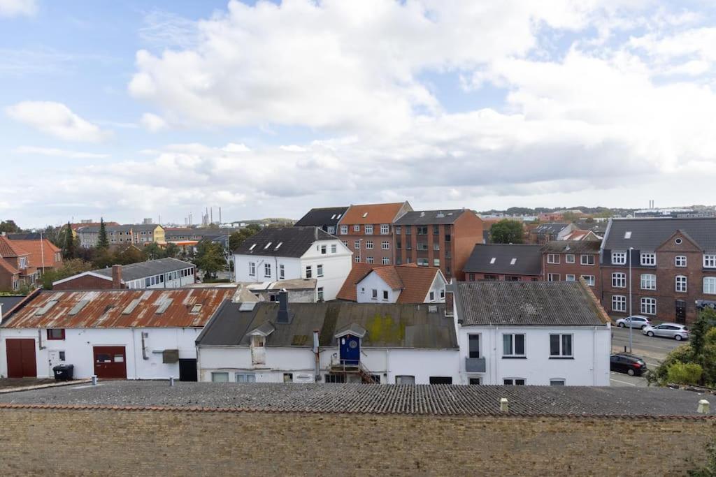 Aalborg lejlighed med fri parkering i dejligt område