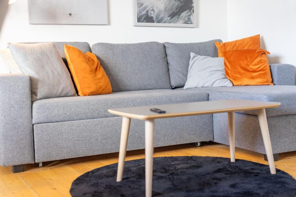 Aalborg lejlighed med fri parkering i dejligt område