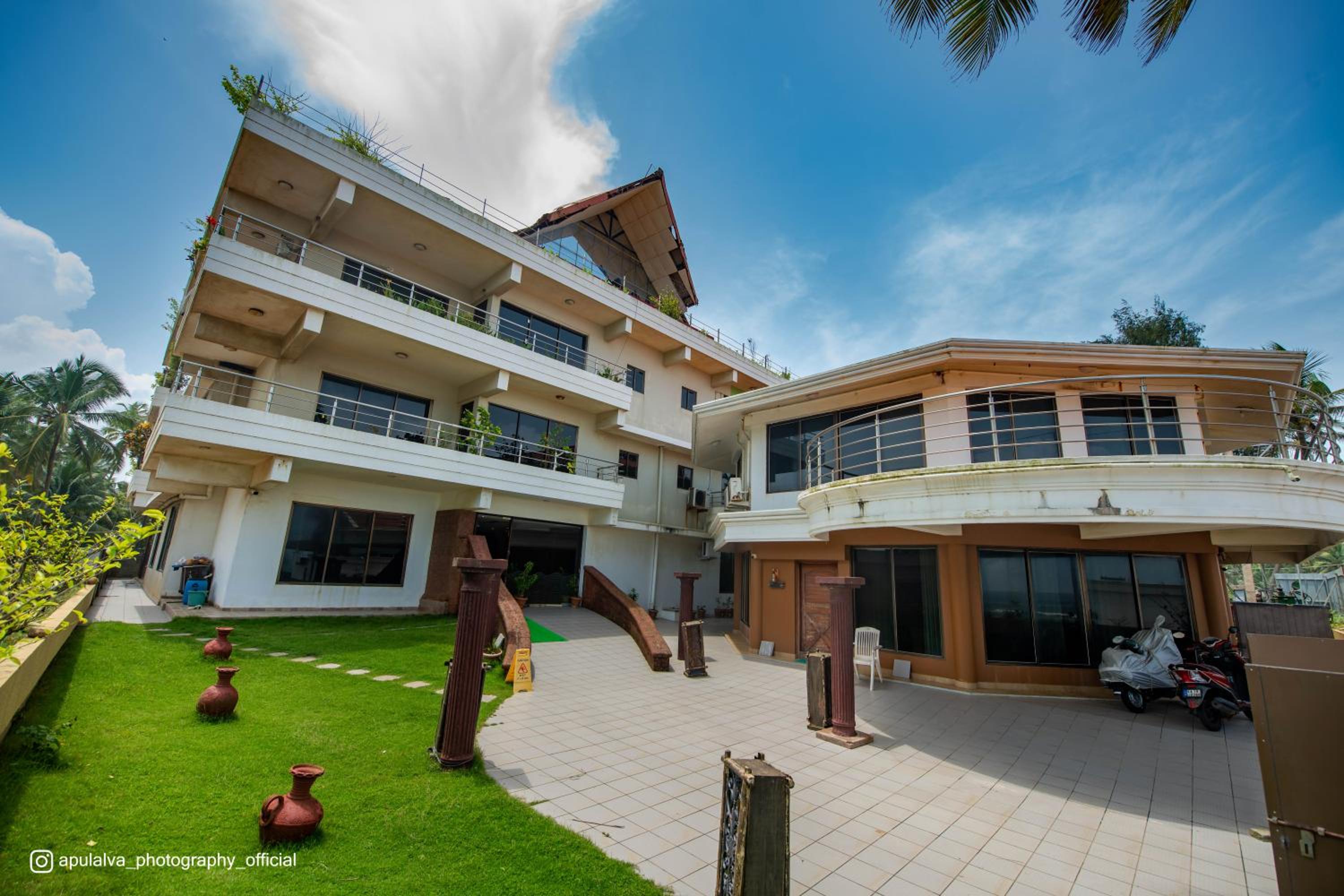 1bhk Beach Homestays by VR PRoperties view 4