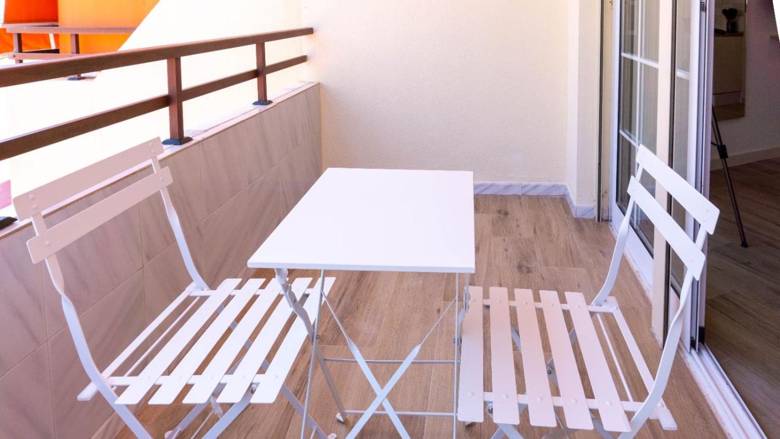 Estudio en la costa del sol photo 2