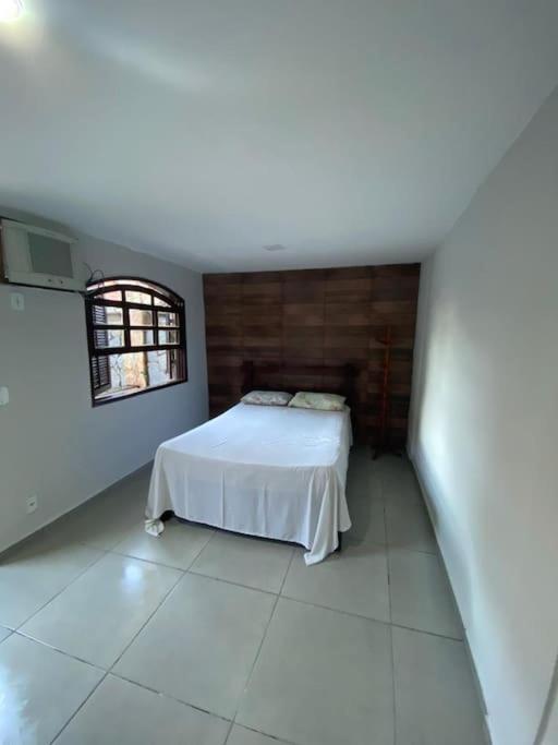 Linda Casa de Praia em Jaconé com Piscina & Quadra