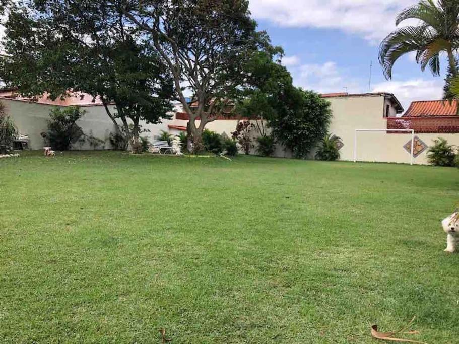 Linda Casa de Praia em Jaconé com Piscina & Quadra
