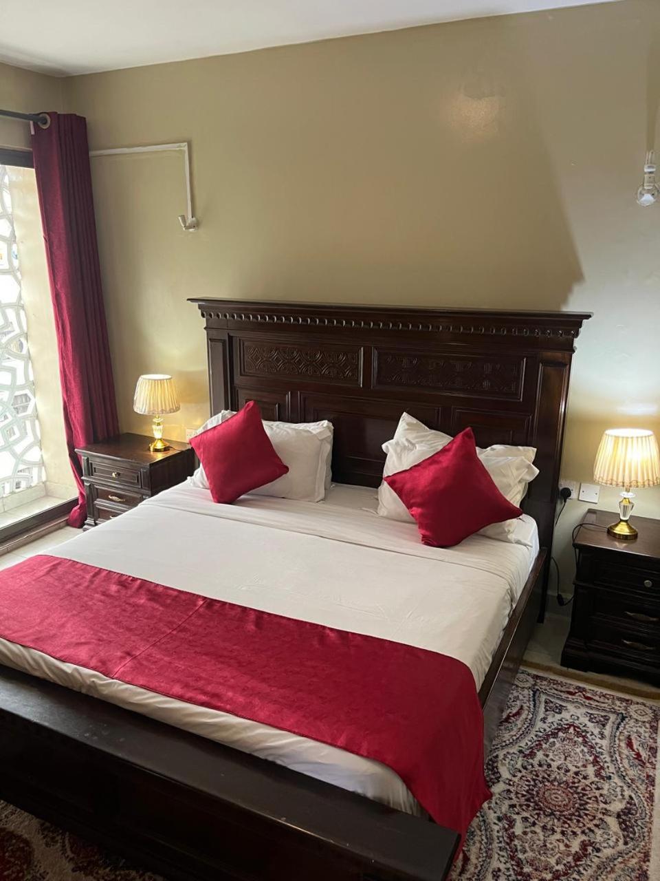 Atlantis Suites and Apartments