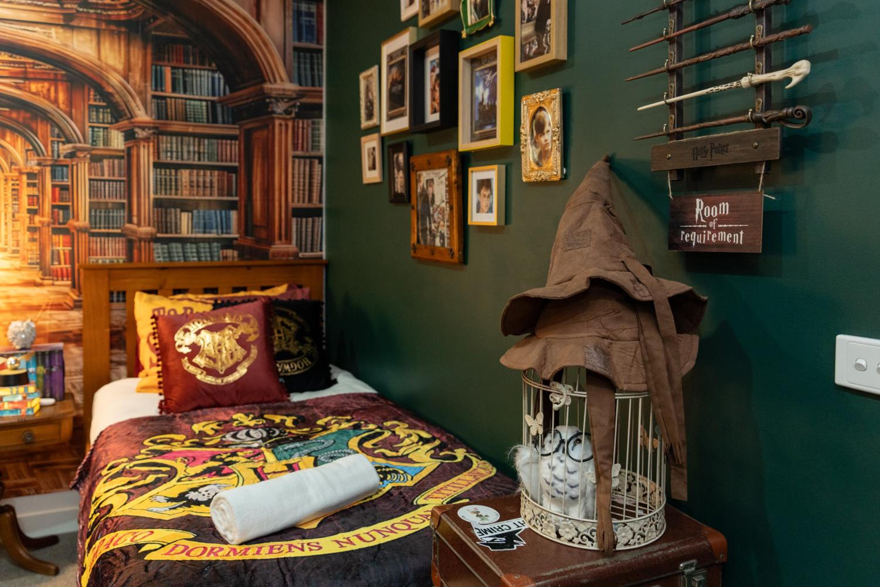 Harry Potter theme apartment Enchanted retreat