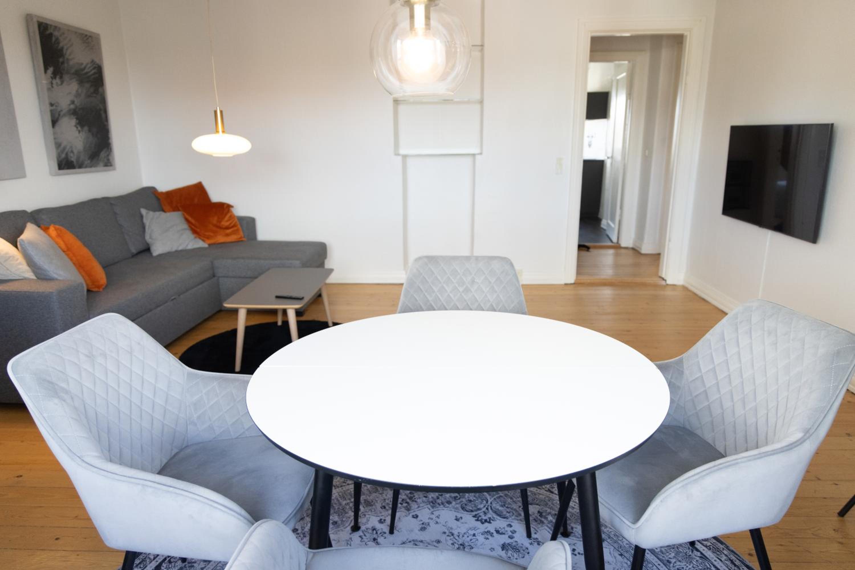 Aalborg lejlighed med fri parkering i dejligt område