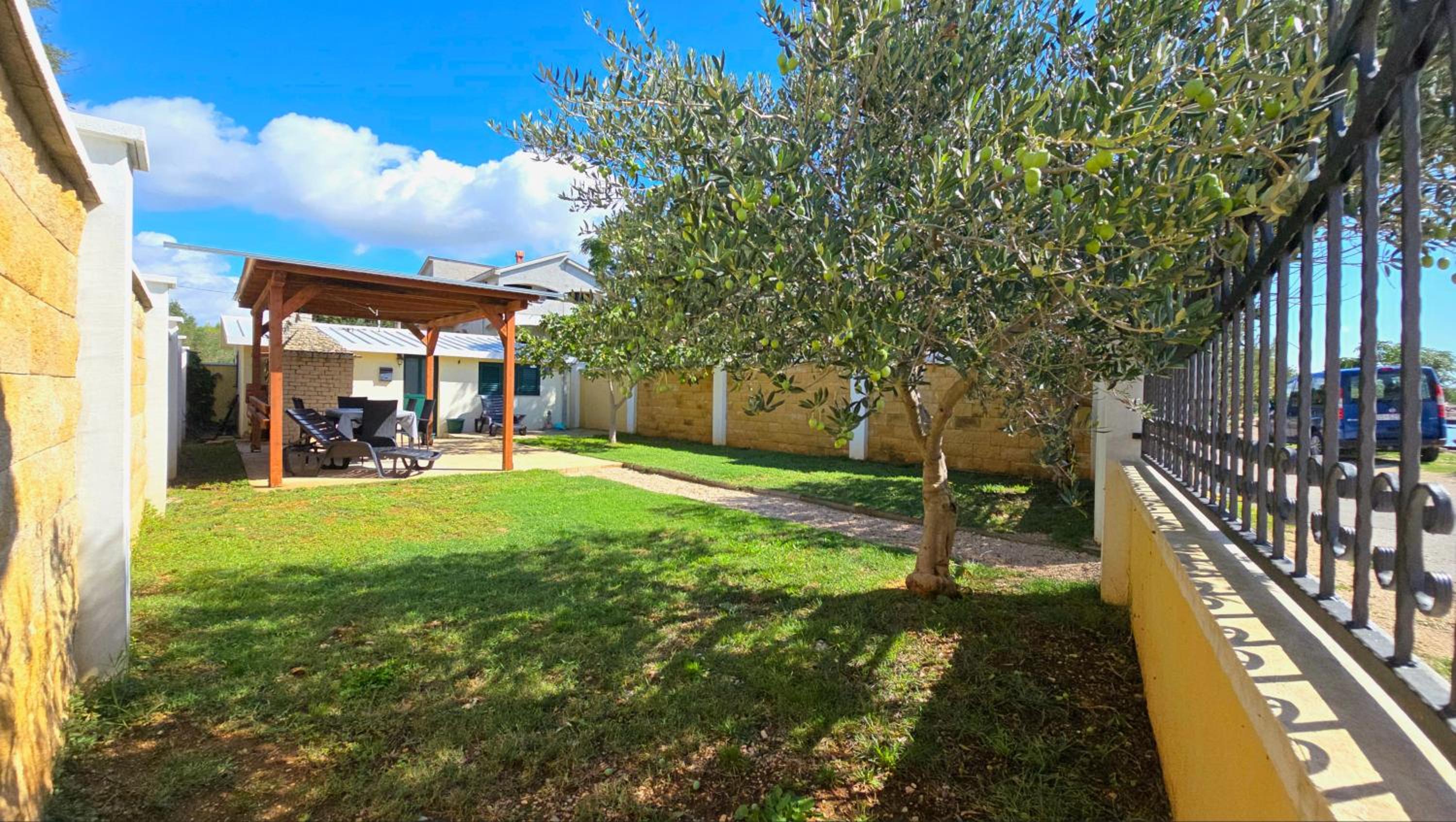 Holiday home - Beach house 'Amarella' view 4