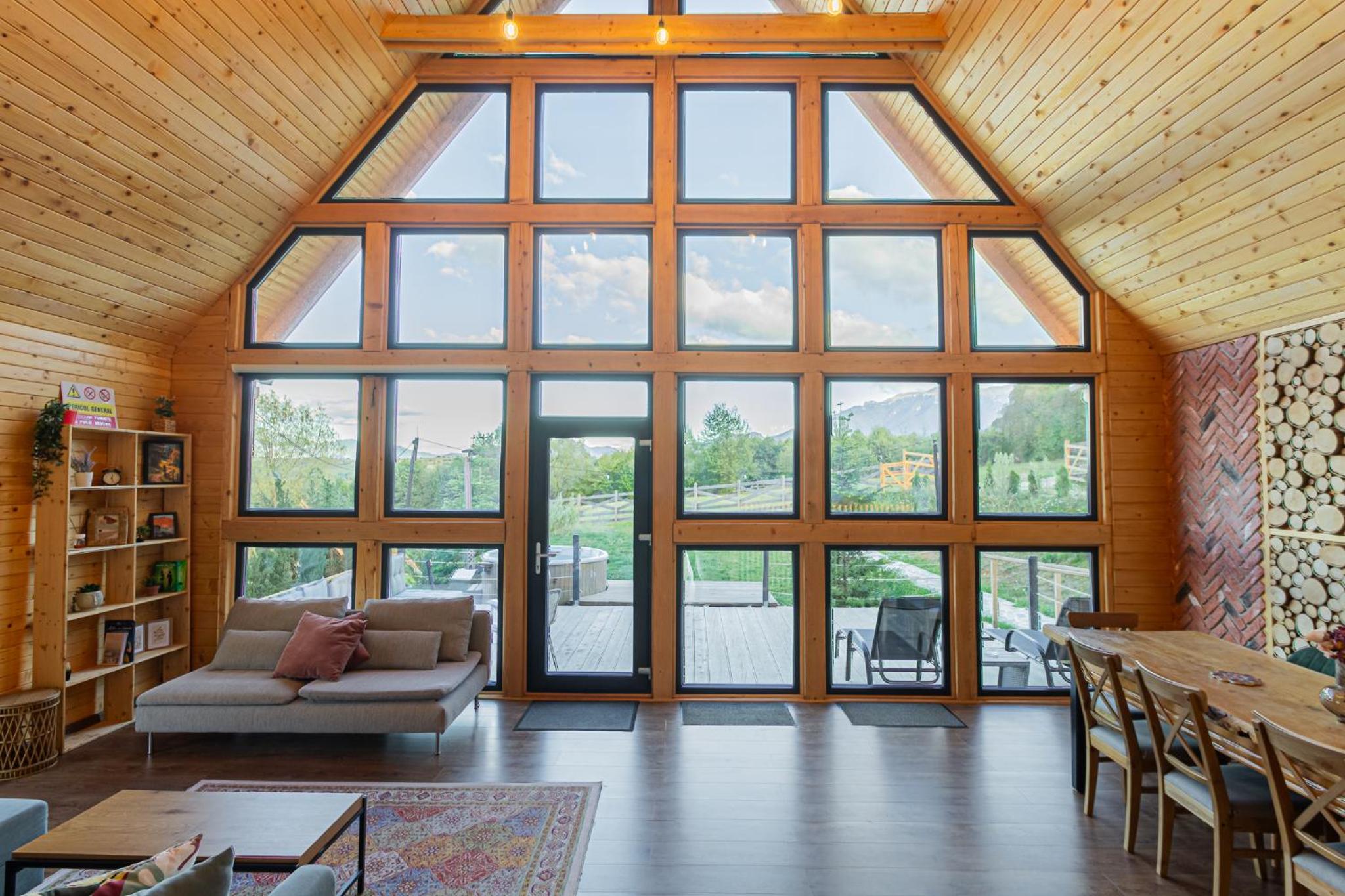 Cabana Timbernest & Hot Tubs