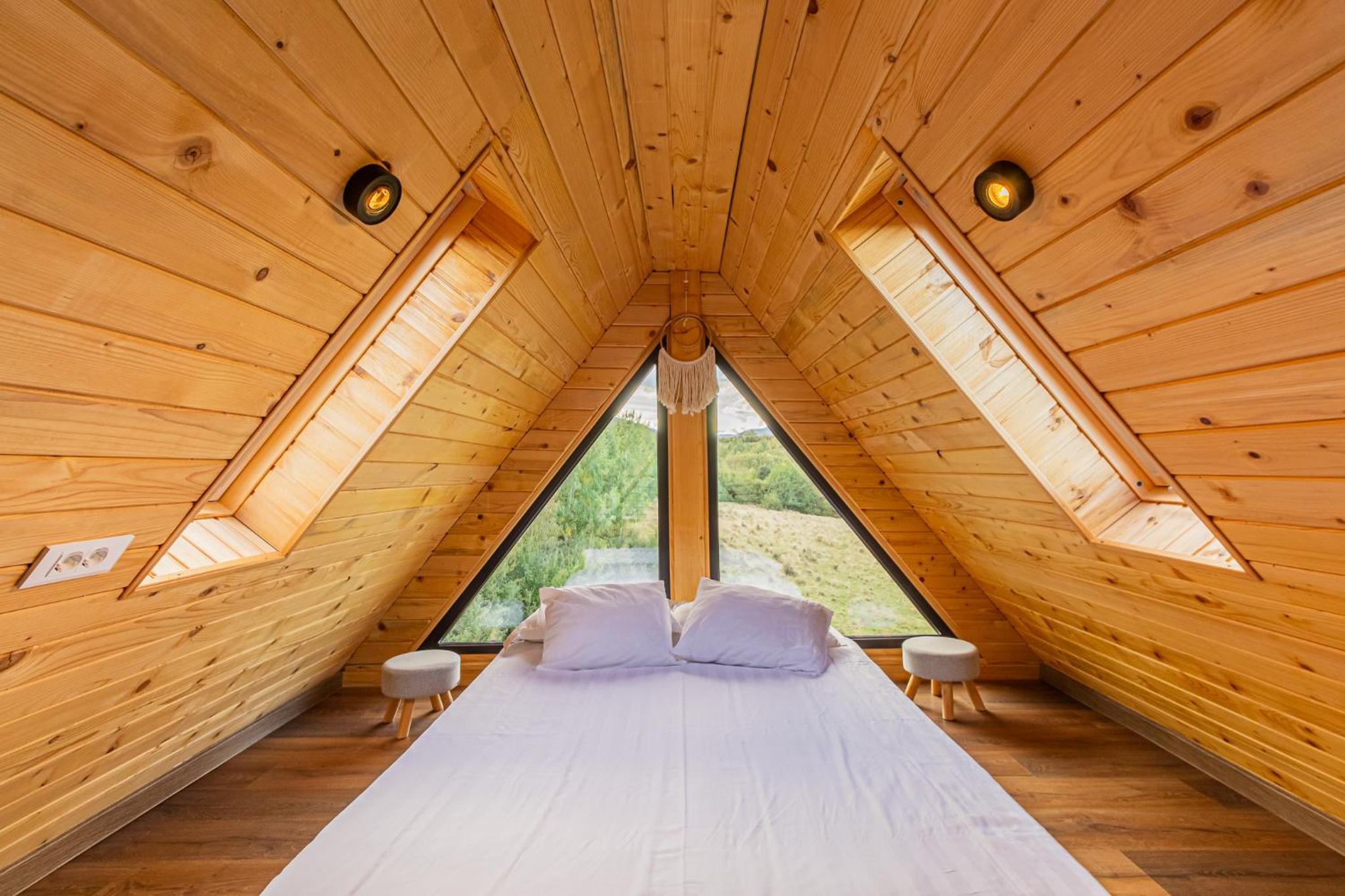 Cabana Timbernest & Hot Tubs