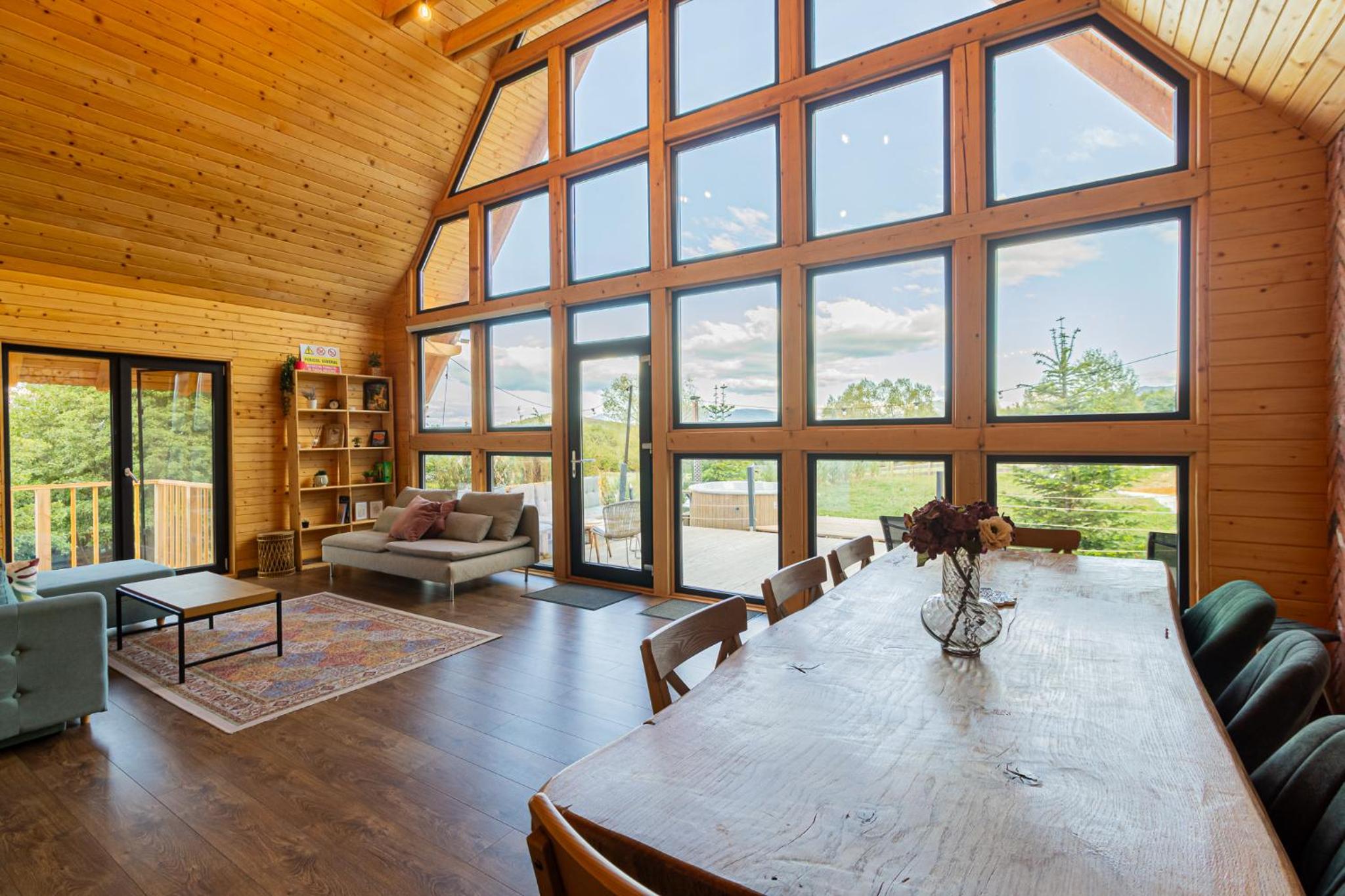Cabana Timbernest & Hot Tubs
