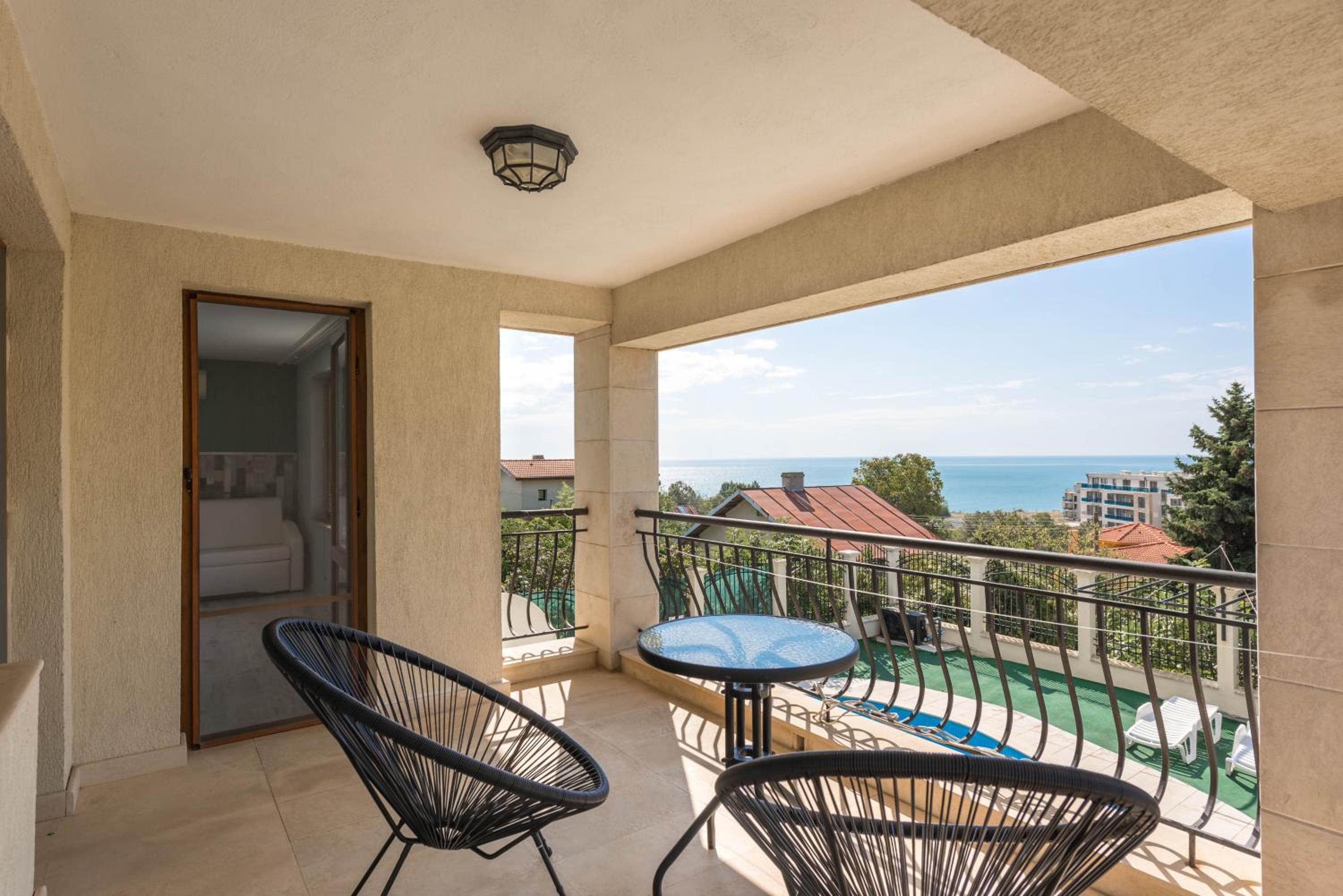 balance & terrace