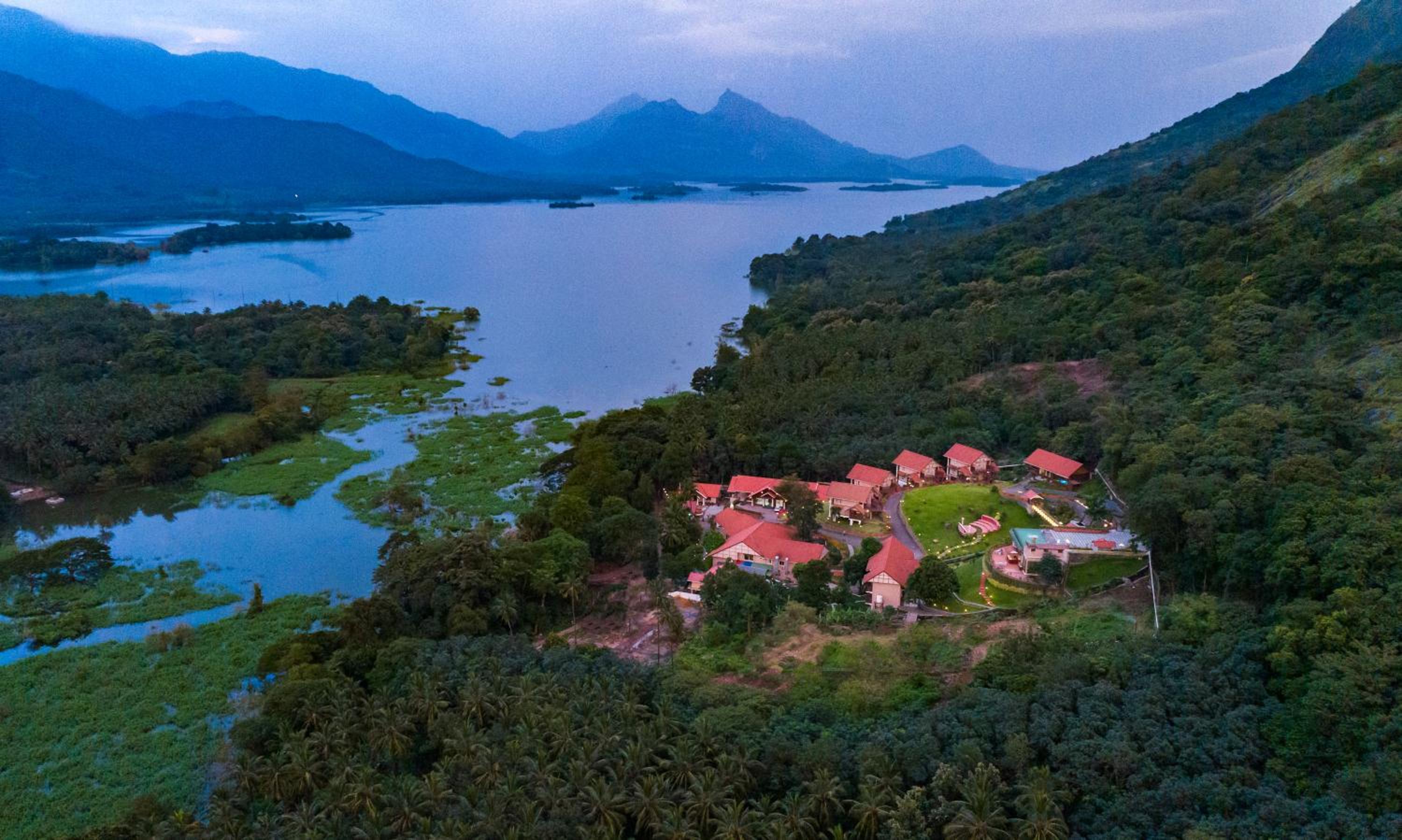 Au Revoir Wellness Resort, Malampuzha view 4