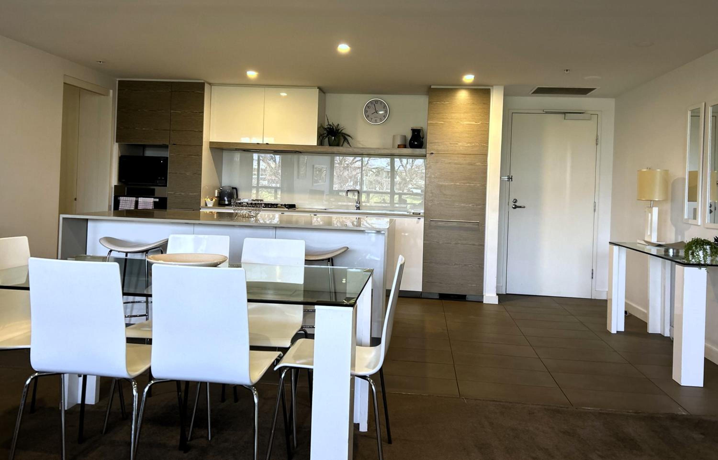 PROMENADE TOWERS 3 Bedroom Apartment with Bay Views on the Geelong Waterfront - 403