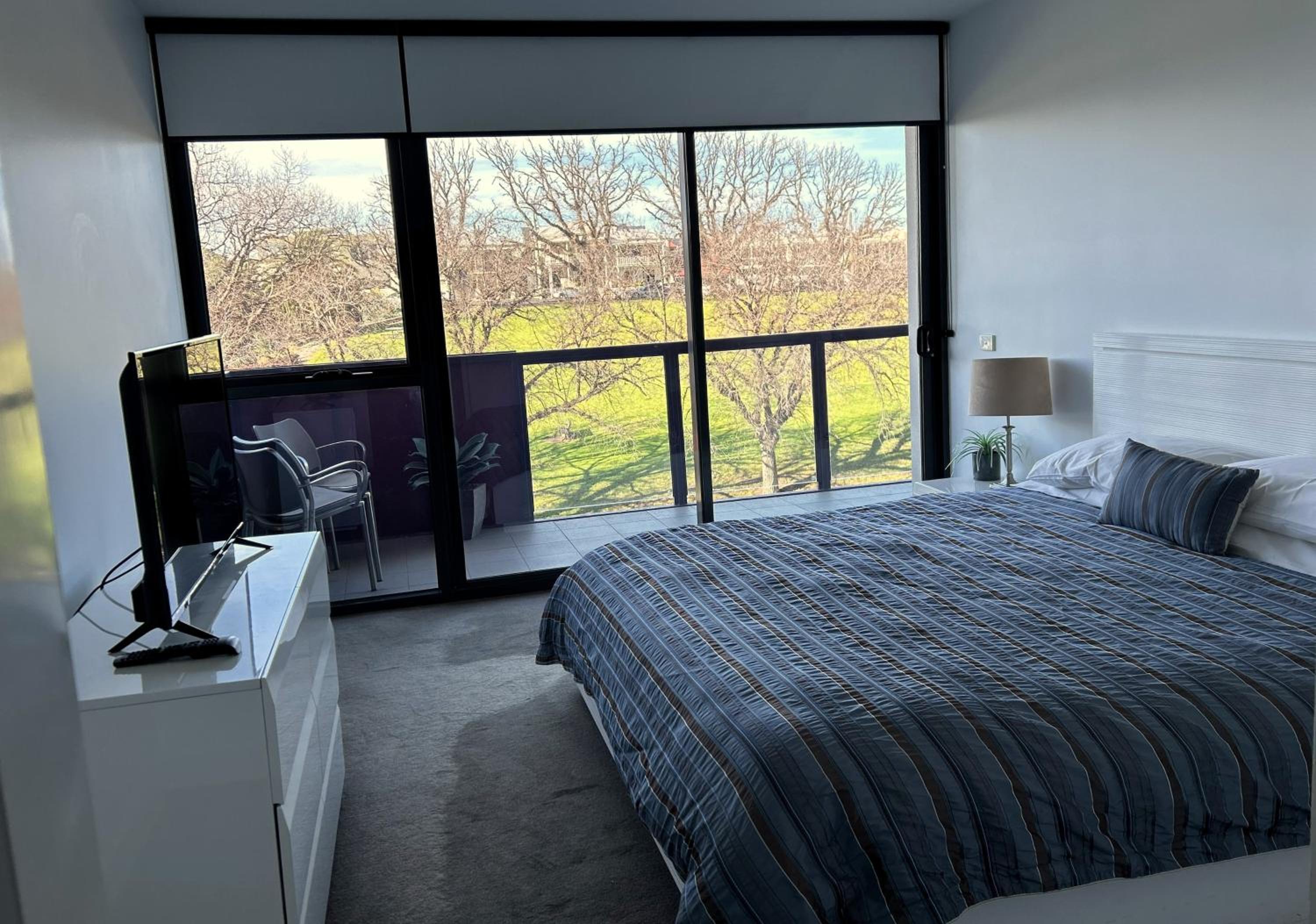 PROMENADE TOWERS 3 Bedroom Apartment with Bay Views on the Geelong Waterfront - 403